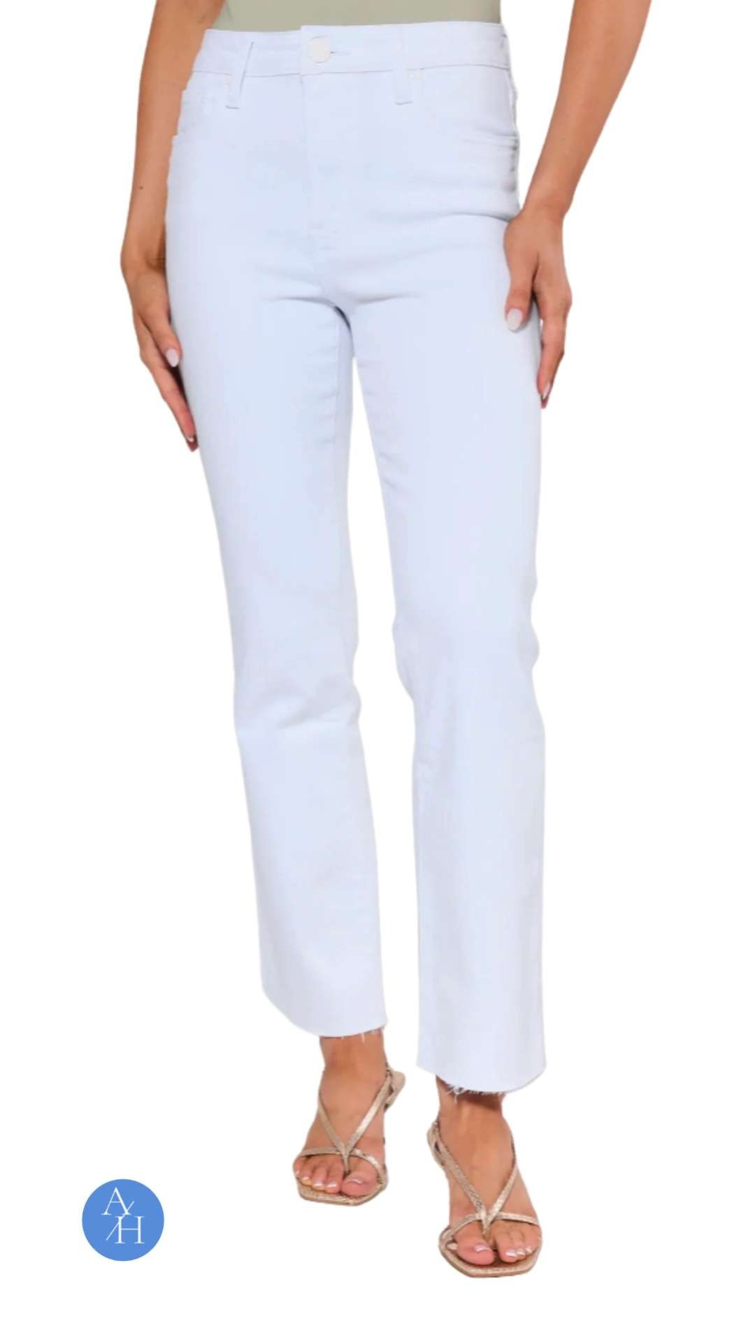 A best-selling high-rise white kick-flare jean with soft, comfortable stretch and a flattering, leg-lengthening fit. Designed with a raw hem, classic five-pocket styling, and a polished button/zip fly, it runs generously, size down for the perfect everyday fit. Clean, elevated, and endlessly wearable, this is the go-to white denim you’ll wear on repeat all season. 

 #LTKootd #LTKActive #LTKBeauty