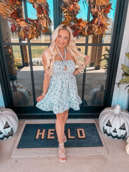 When you’re ready for fall but it’s still 100 degrees out 🤪 Glad I always keep my closet stocked with @shopreddress dresses 🤍 

Linked on my LTK (link in bio) 