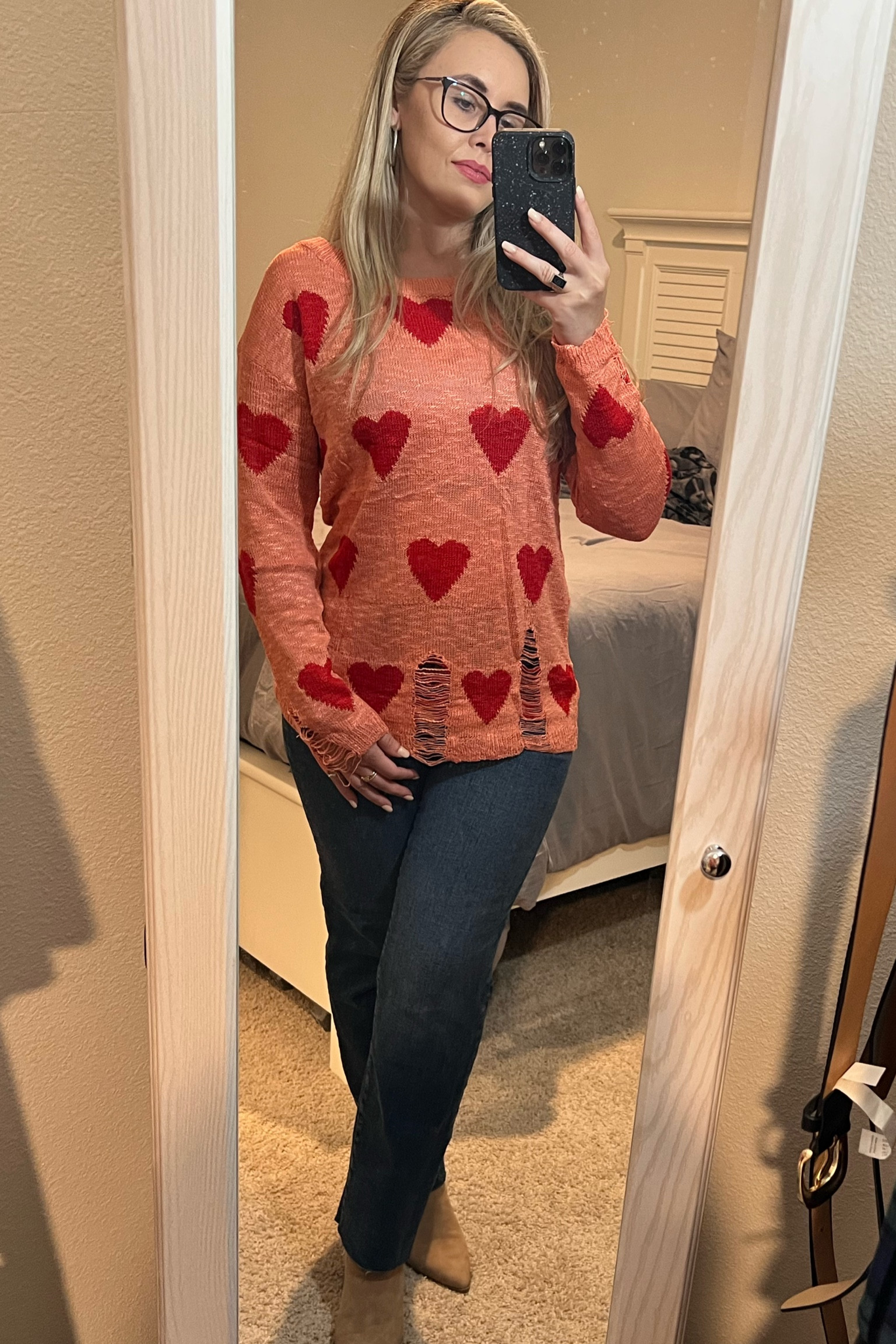 Casual Valentine’s Day look 💕

#amazonfashion #valentinesday #galentinesday #valentinesdaylooks #simplestyle #heartsweater

#LTKSeasonal #LTKFind #LTKstyletip