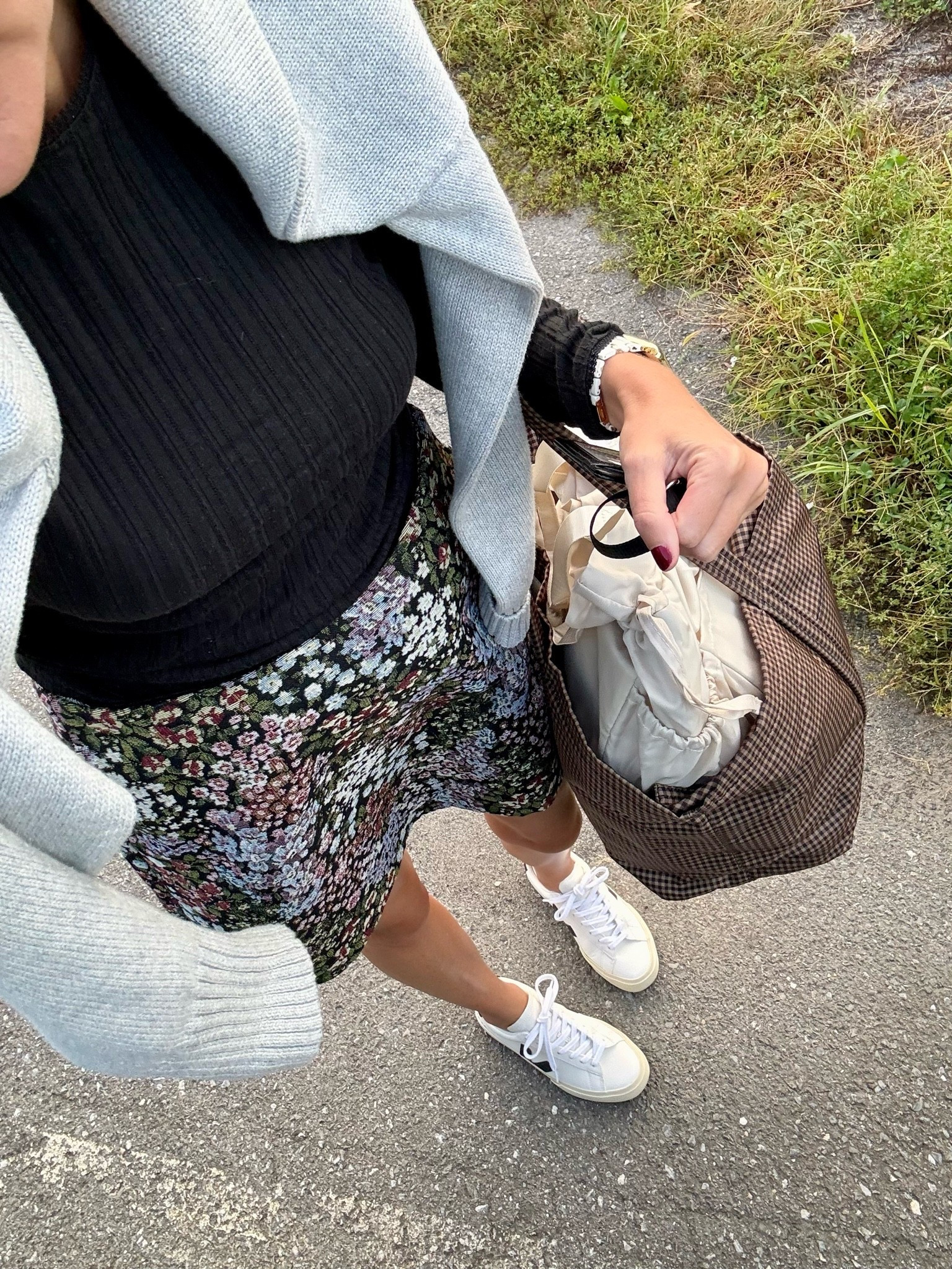 Walmart skirt you can wear 20
different ways 🍂

Wearing a 4 in the skirt. It runs a little big

#LTKootd #LTKOver40 #LTKmomlife