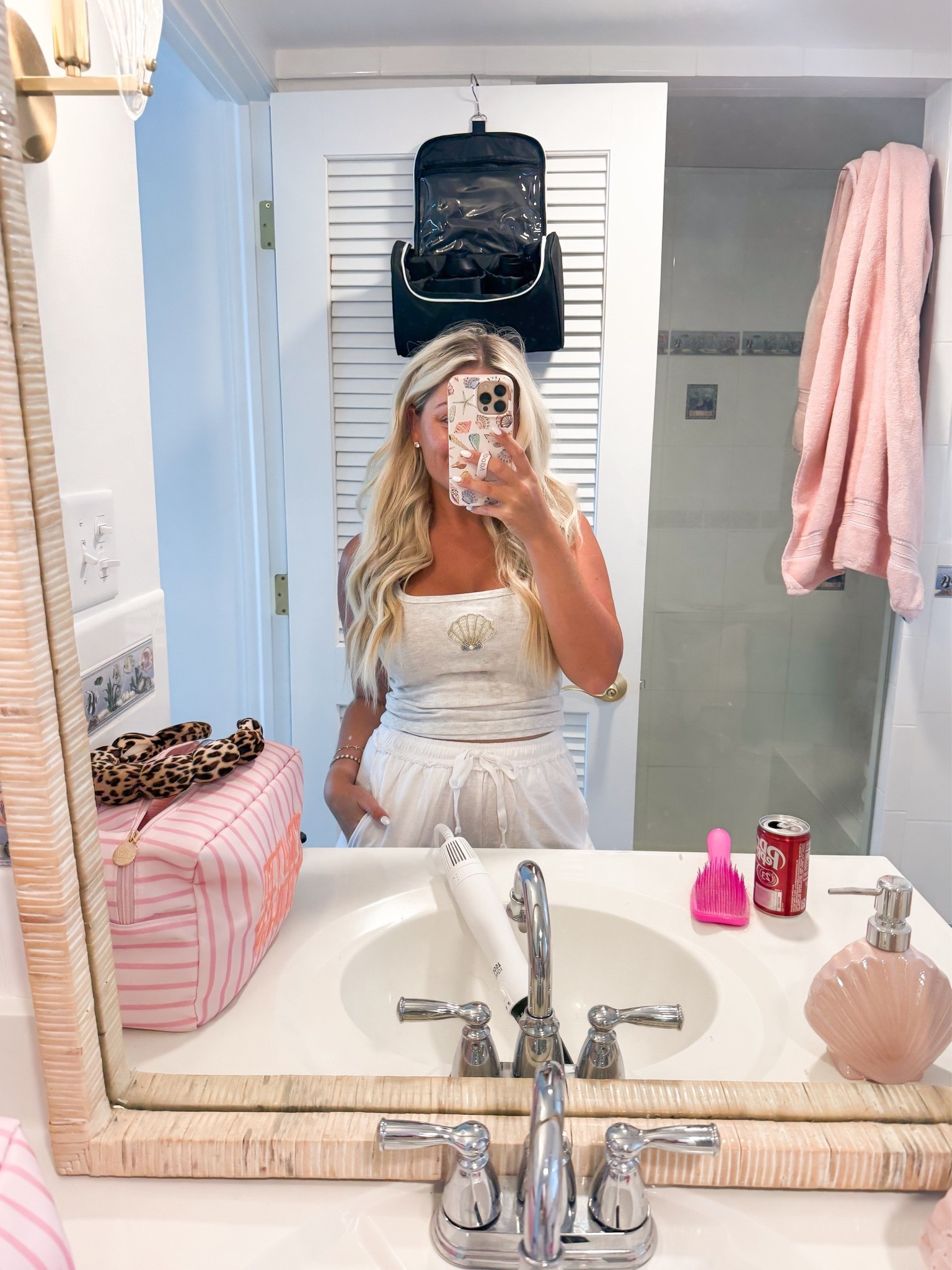 Get ready with me!

#LTKselfcare #LTKmorningroutine #LTKBeauty