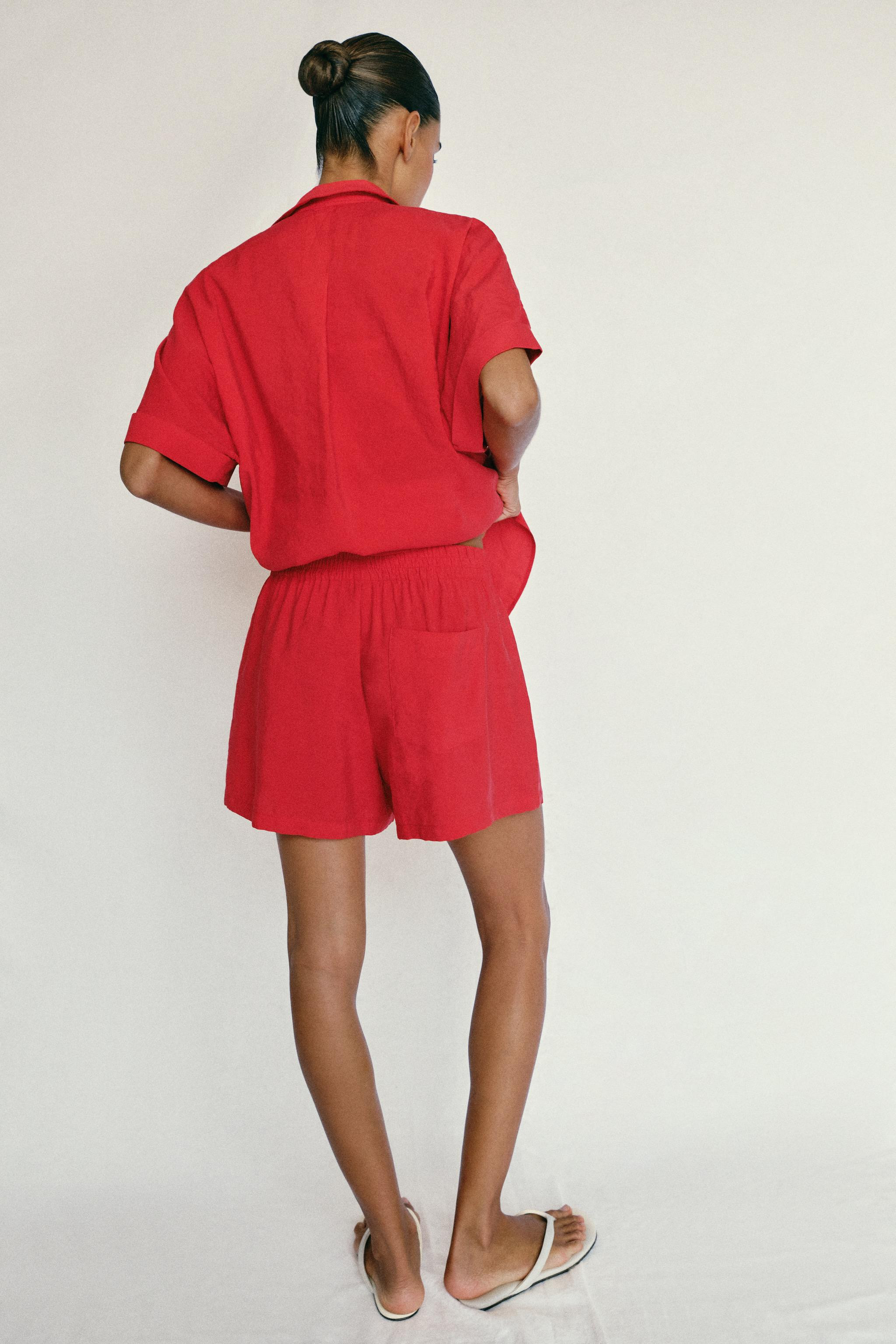 FLOWY SHORTS WITH ELASTIC WAIST | Zara US