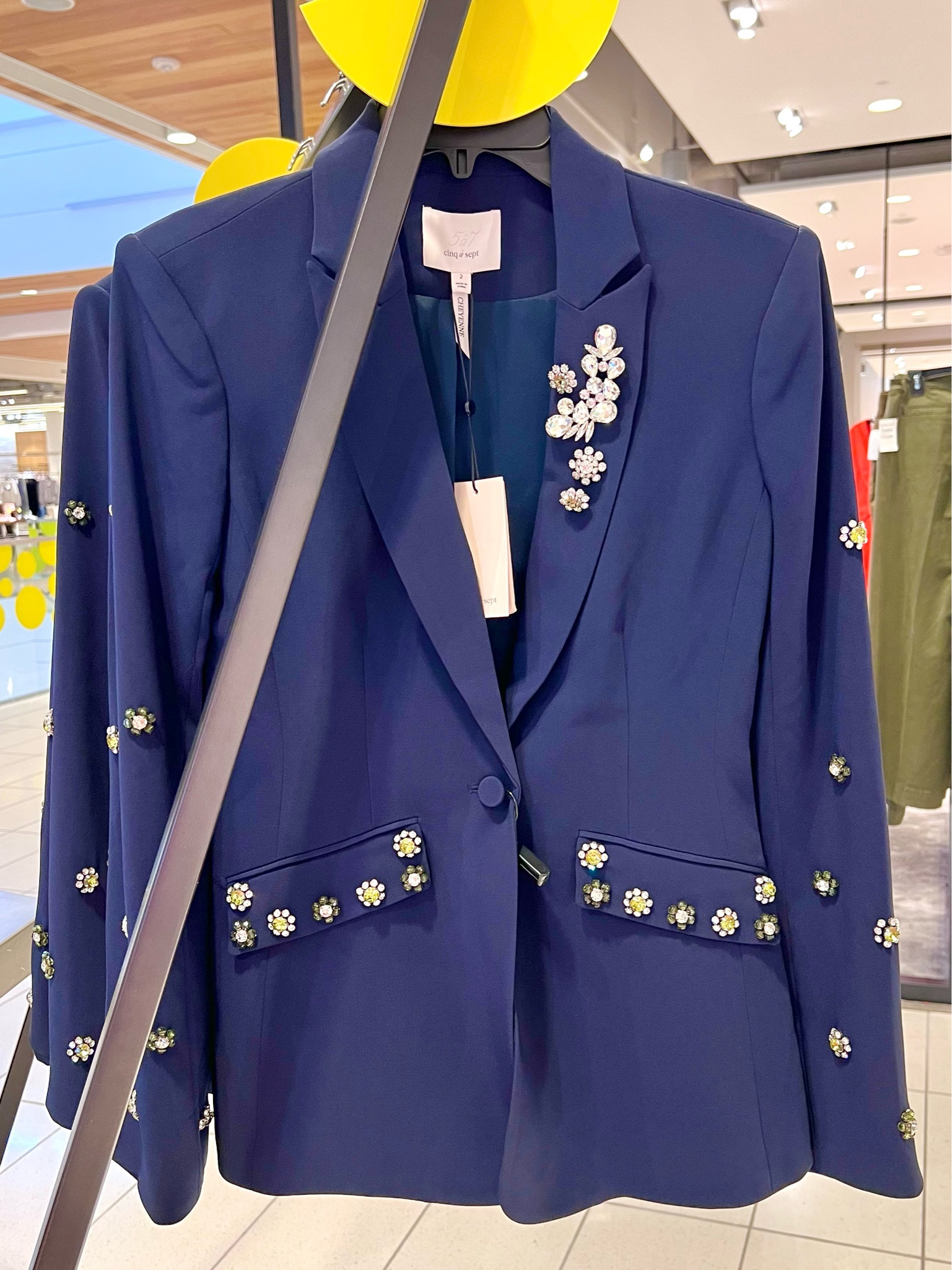 Let’s talk about my #nsale crush! 😍😍 This is a dream blazer and if anyone is looking to buy me a gift…it’s this blazer! I did not try it on because I was afraid I would fall in love with it, but I’m still dreaming about it! 

#LTKsalealert #LTKxNSale #LTKstyletip