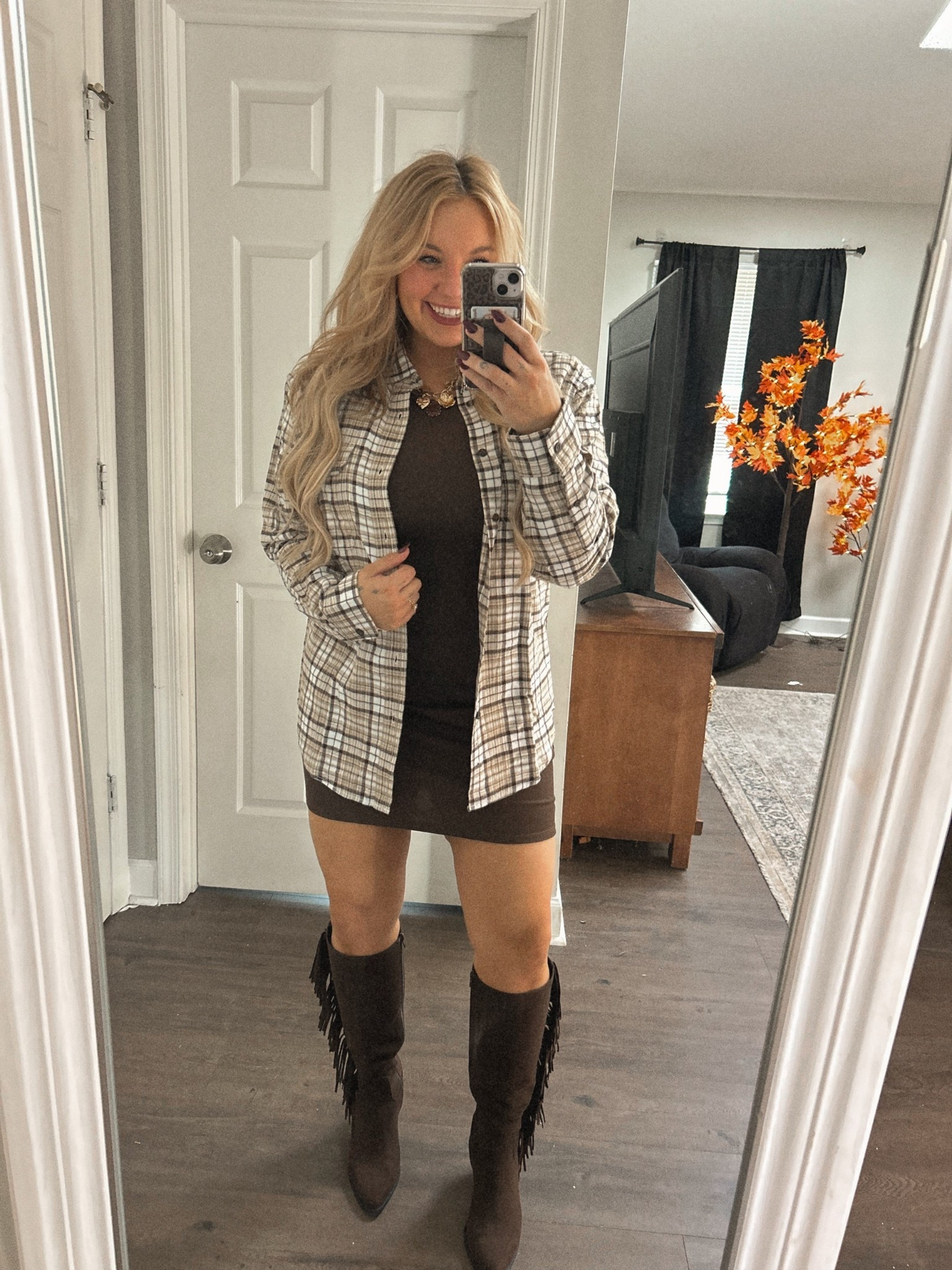 Another men’s flannel that is sooo cute styled with a dress and boots 😍 

#LTKStyleTip #LTKMidsize #LTKSeasonal