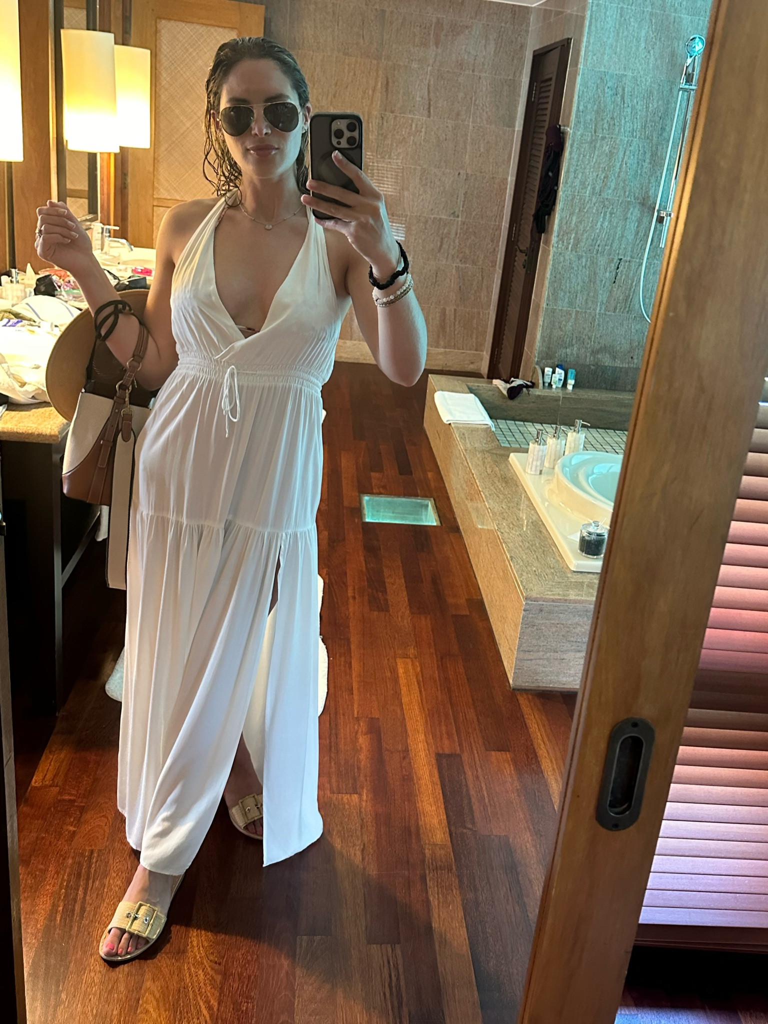 I wore these sandals everywhere! Comfortable and chic. Perfect for vaca 🙌🏻  