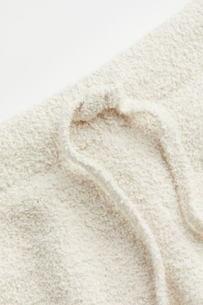 Fluffy-knit shorts | H&M (UK, MY, IN, SG, PH, TW, HK)