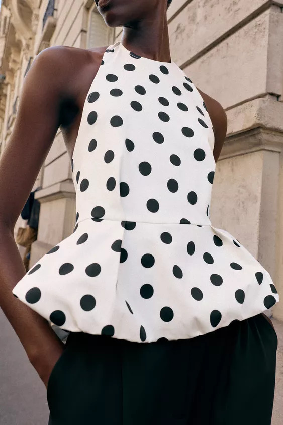 Halter neck top with open back. Balloon hem. Back zip and hidden button closure. | Zara US