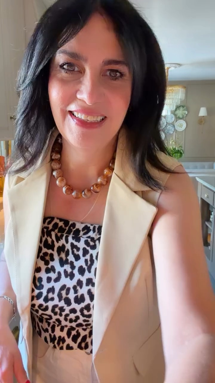 HE ESTADO DEPURANDO MI COCINA para un MEJOR y GRAN CAMBIO! PERO, siempre chic con estilo!😆👌🏻 aquí les dejo el link de este bello y cómodo blazer sin mangas.

#LTKgrwm #LTKSeasonal #LTKHome