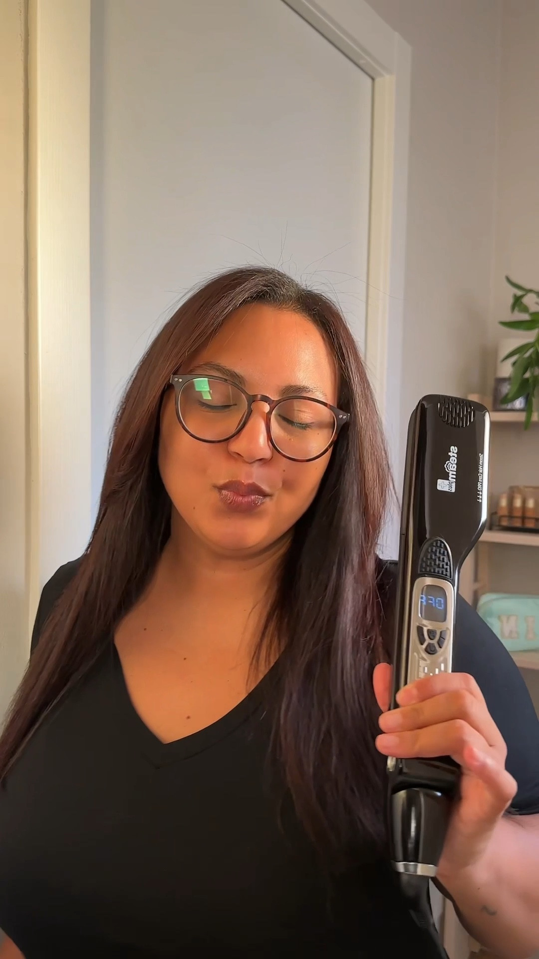 Steam straightener: The best hair tool to get that glossy smooth finish for your fizzy hair! 💁🏽‍♀️

 #beautyproducts #hairstraightener #sleekhair #fizzyhair #curlyhair #hairtools #glossyhair #beauty 

#LTKbeauty #LTKeurope #LTKstyletip