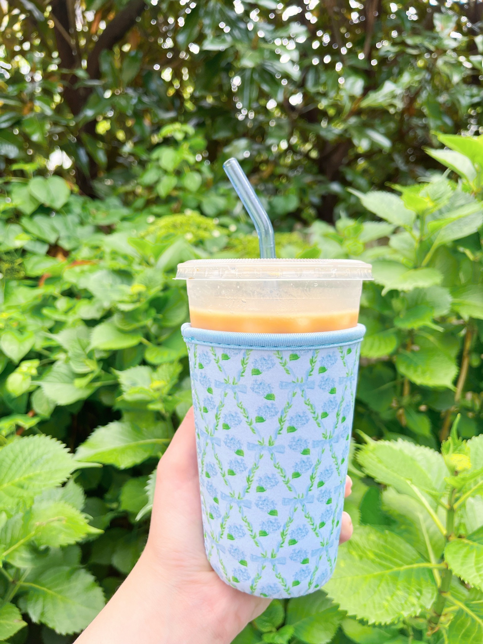 Absolutely adore this less than $10 coffee sleeve 

#LTKSaleAlert #LTKFindsUnder50 #LTKGiftGuide