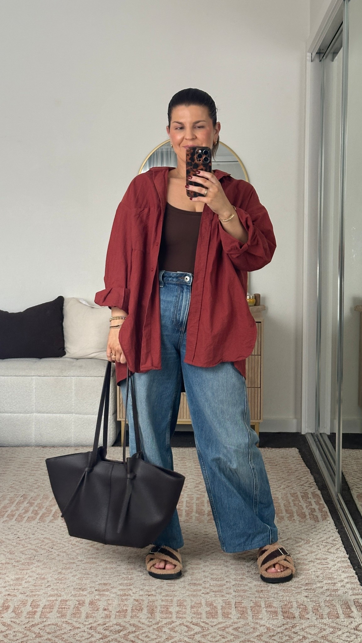 A few of the Rhea shirt colours are currently on sale including this one.
I wear a size 4, they’re very oversized. 



#LTKsale #LTKstyletip #LTKaustralia