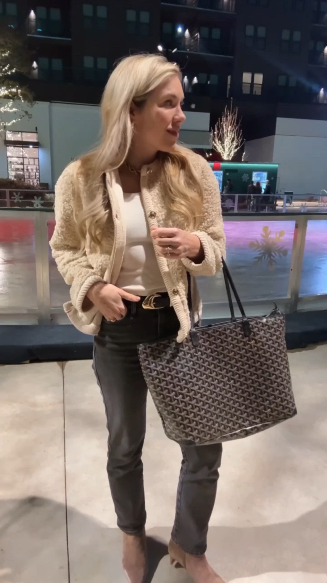 Back in stock!

Sherpa cardigan 
Fall outfit
Amazon fashion 
Fall 
Cardigan 

#LTKSeasonal #LTKFindsUnder50 #LTKStyleTip