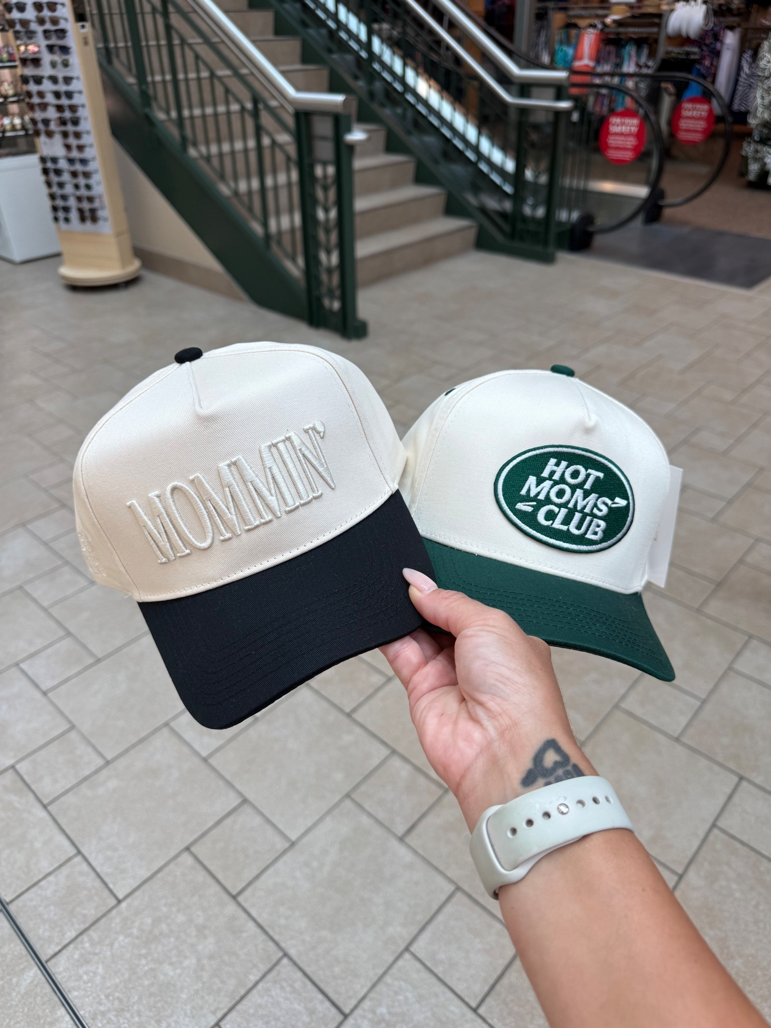 Where my mamas at😍