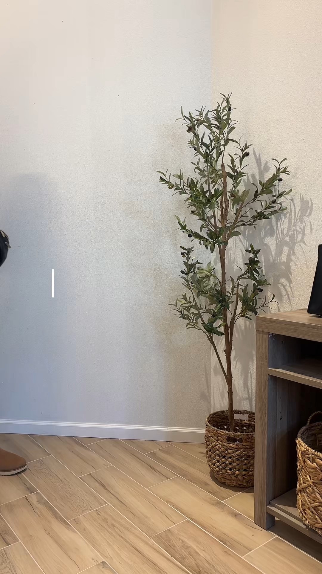 How cutie are these leopard print barrel overalls! I’m obsessed! Perfect for a day out with the kids! 🫶🏽✨🖤 @gapstyle 

#LTKgrwm #LTKmomlife #LTKootd