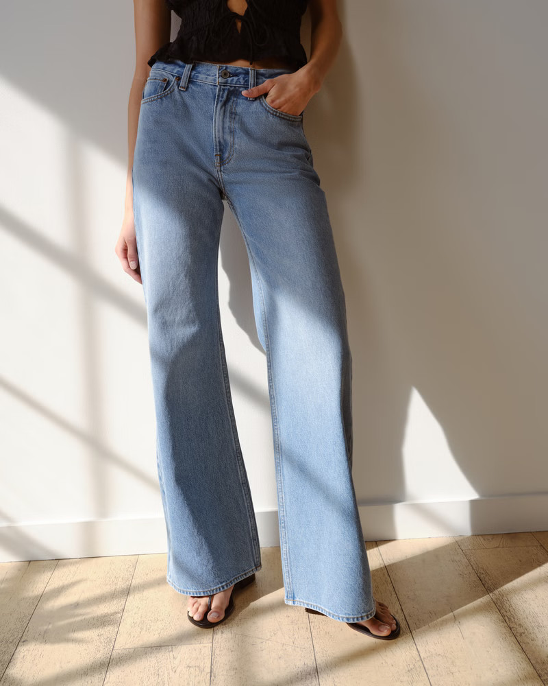 Mid Rise Baggy Bootcut Jean | Abercrombie & Fitch (US)
