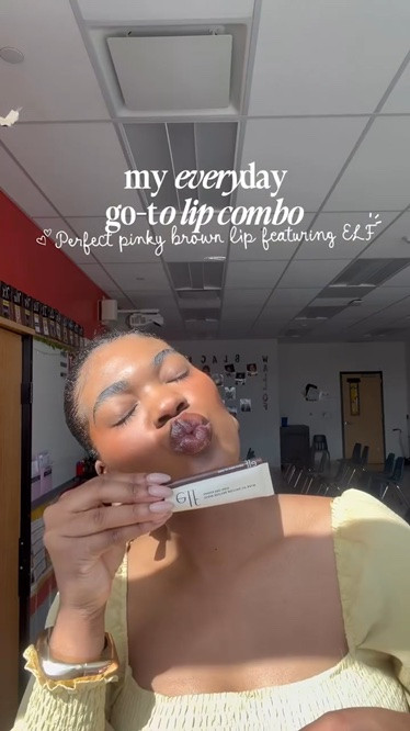 The way this under $15 lip combo has me acting like I’m in a 2000s Black romcom montage 🤎✨ @elfcosmetics come get your newest ambassador 👀

✨ wearing elf glide lip liner in the shade dark cocoa and the elf glow reviver melting lip balm in the shade vanilla ✨
*
*
Affordable summer lip combo, brown skin lip combo, neutral lip combo, lip combo under $15
#lipcombo #elfcosmetics #brownlipcombo #fypシ゚viralシfypシ゚ #explorepage✨