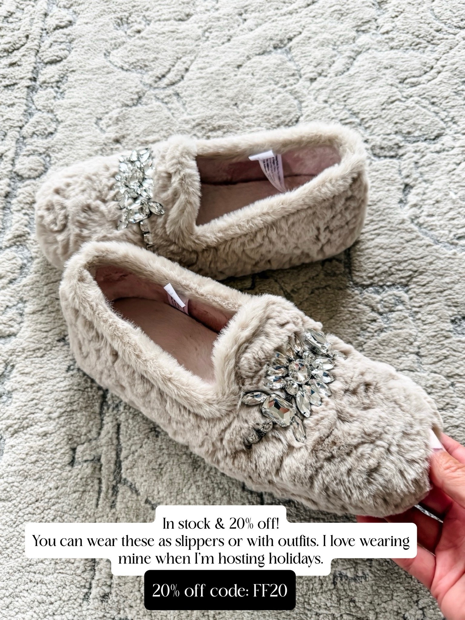 Code FF20. SLIPPERS TTS.