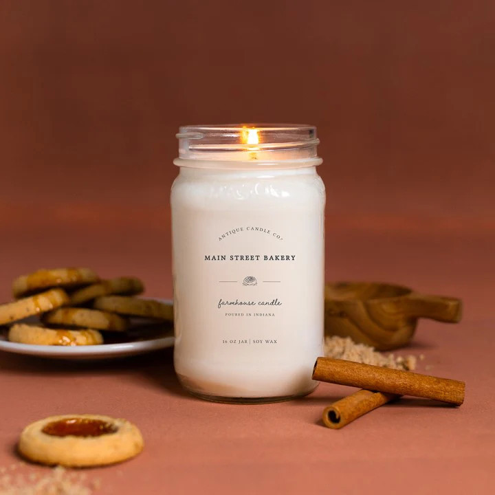 Main Street Bakery 16 oz candle | Antique Candle Co.