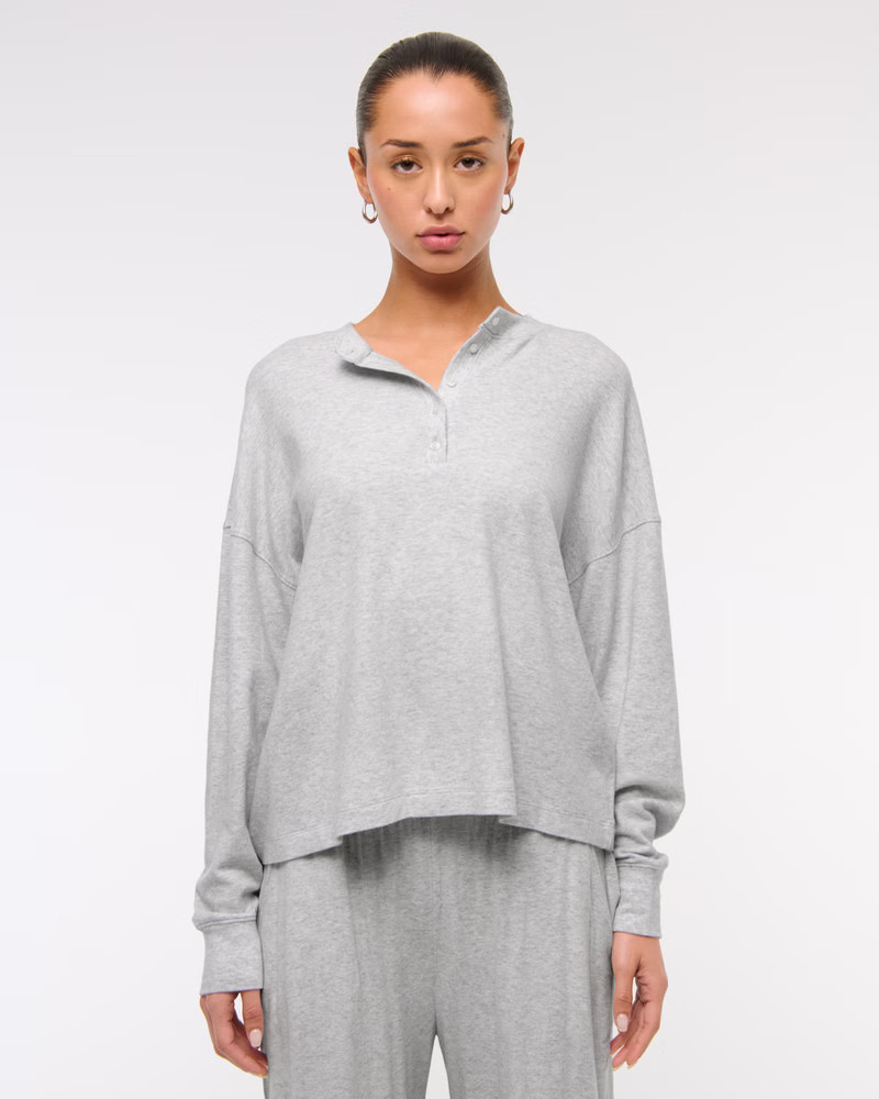 Long-Sleeve Cozy Lounge Knit Oversized Henley Top | Abercrombie & Fitch (US)