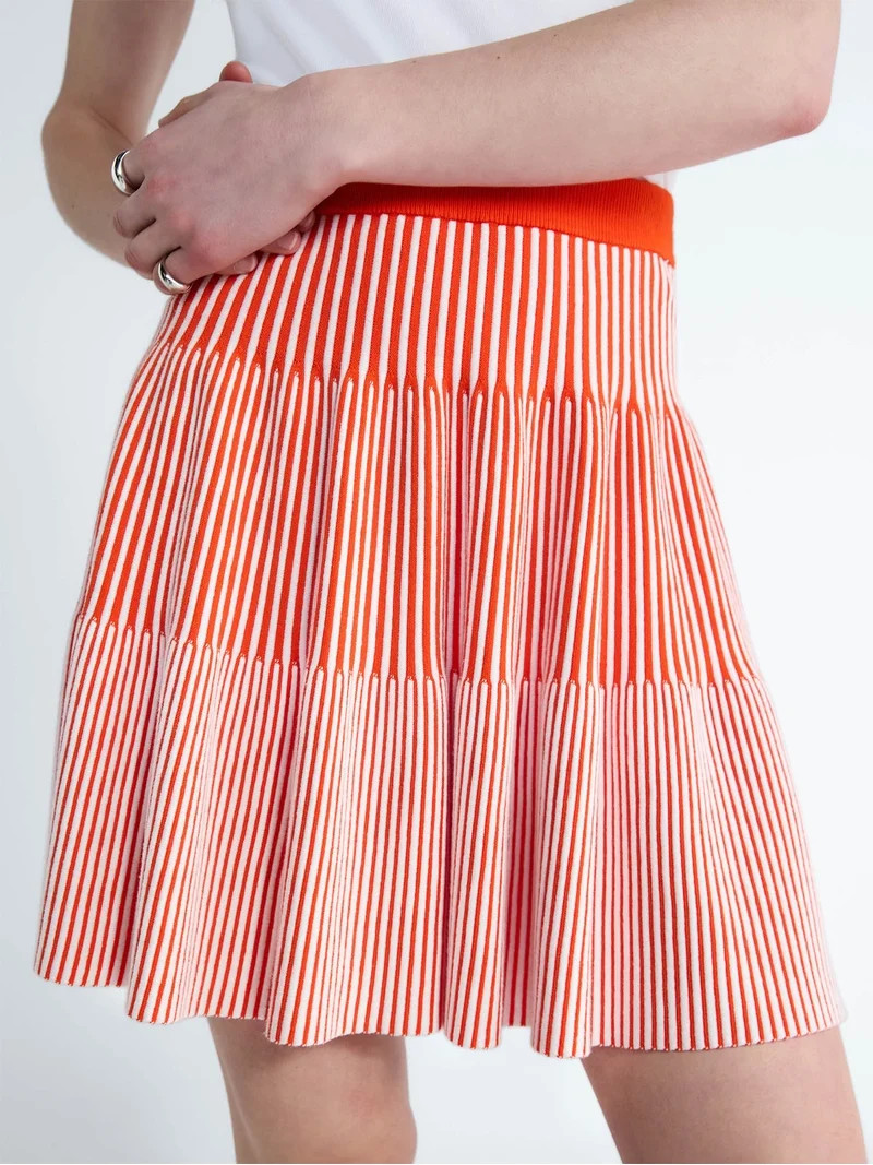 Free Assembly Women's and Women's Plus Ribbed Stitch Tiered Mini Skirt. Sizes XS-4X | Walmart (US)