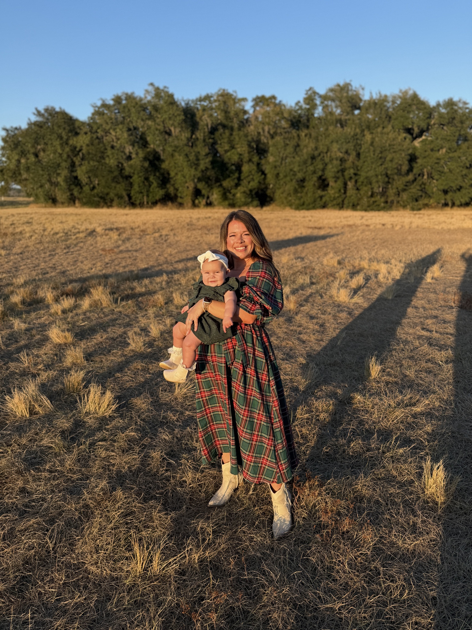 Holiday photo perfection in Golden hour!!! I will always love plaid for all things thanksgiving and Christmas time. I can’t wait to see how our photos turned out.

#LTKmomlife #LTKBaby #LTKHoliday