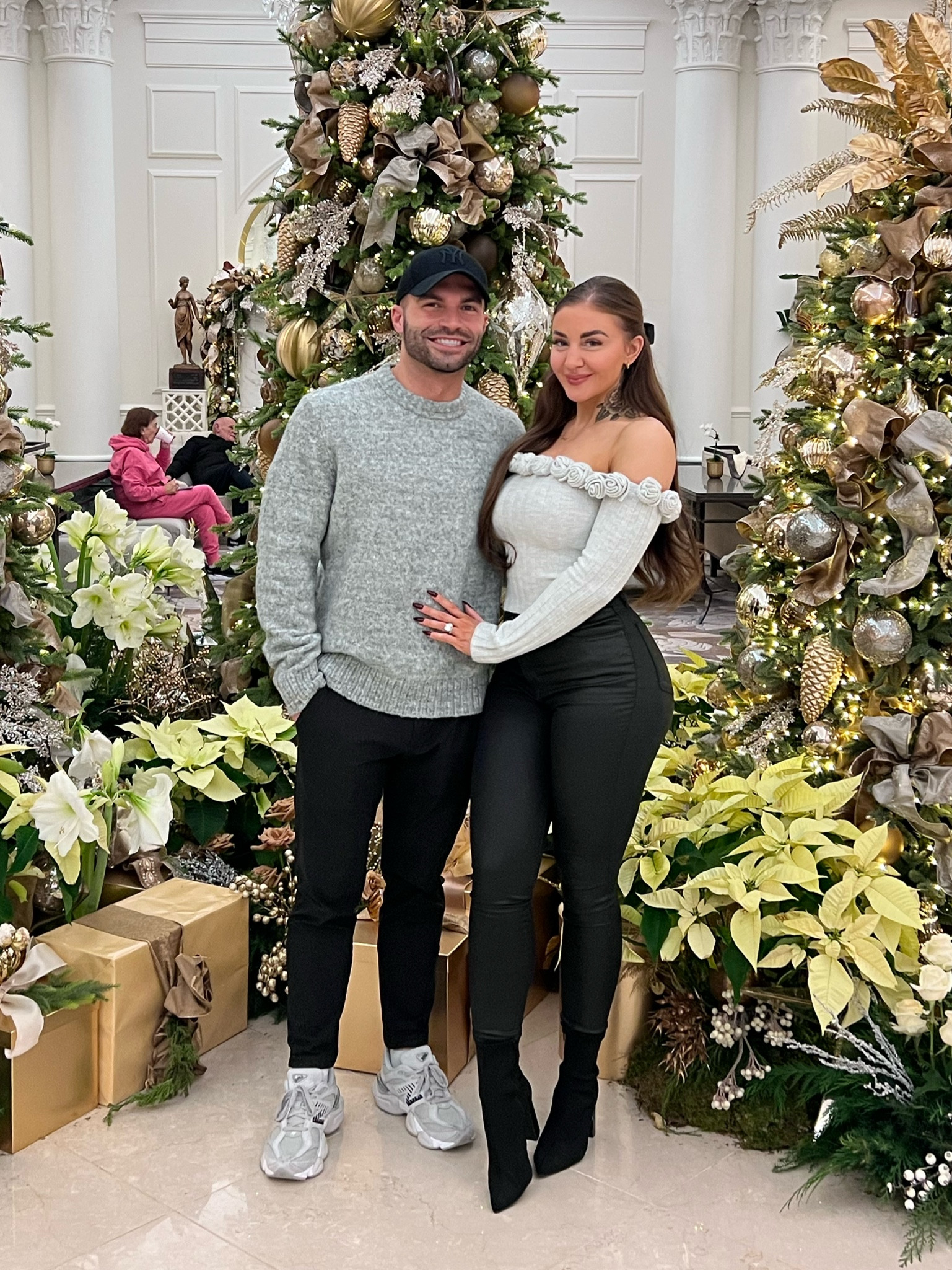 Cozy Christmas at Nemacolin.

#LTKHoliday #LTKStyleTip #LTKMens