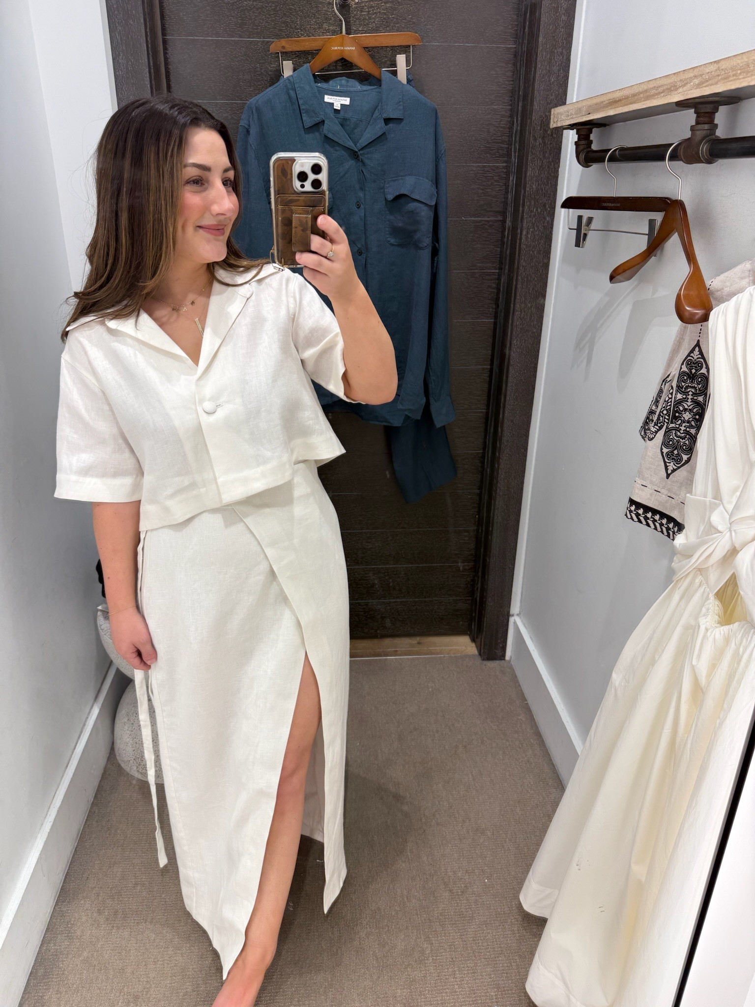 Banana Republic try-on! 

Linen top XS
Nursing friendly! 🙌🏼

Linen wrap skirt- in a size 2 regular but Ordering in a size 6! It also comes in petite!

5'0" 145lbs 


#LTKSeasonal #LTKStyleTip #LTKPetite