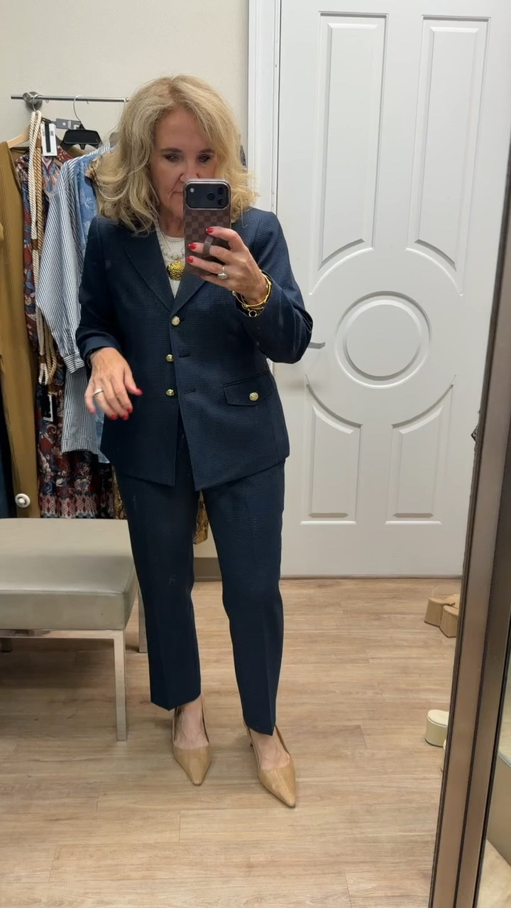 Size 8 petite blazer and pants
Really good looking classic suit. I’ll link the regular size too 

Work outfit professional suit

#LTKSaleAlert #LTKWorkwear #LTKOver40