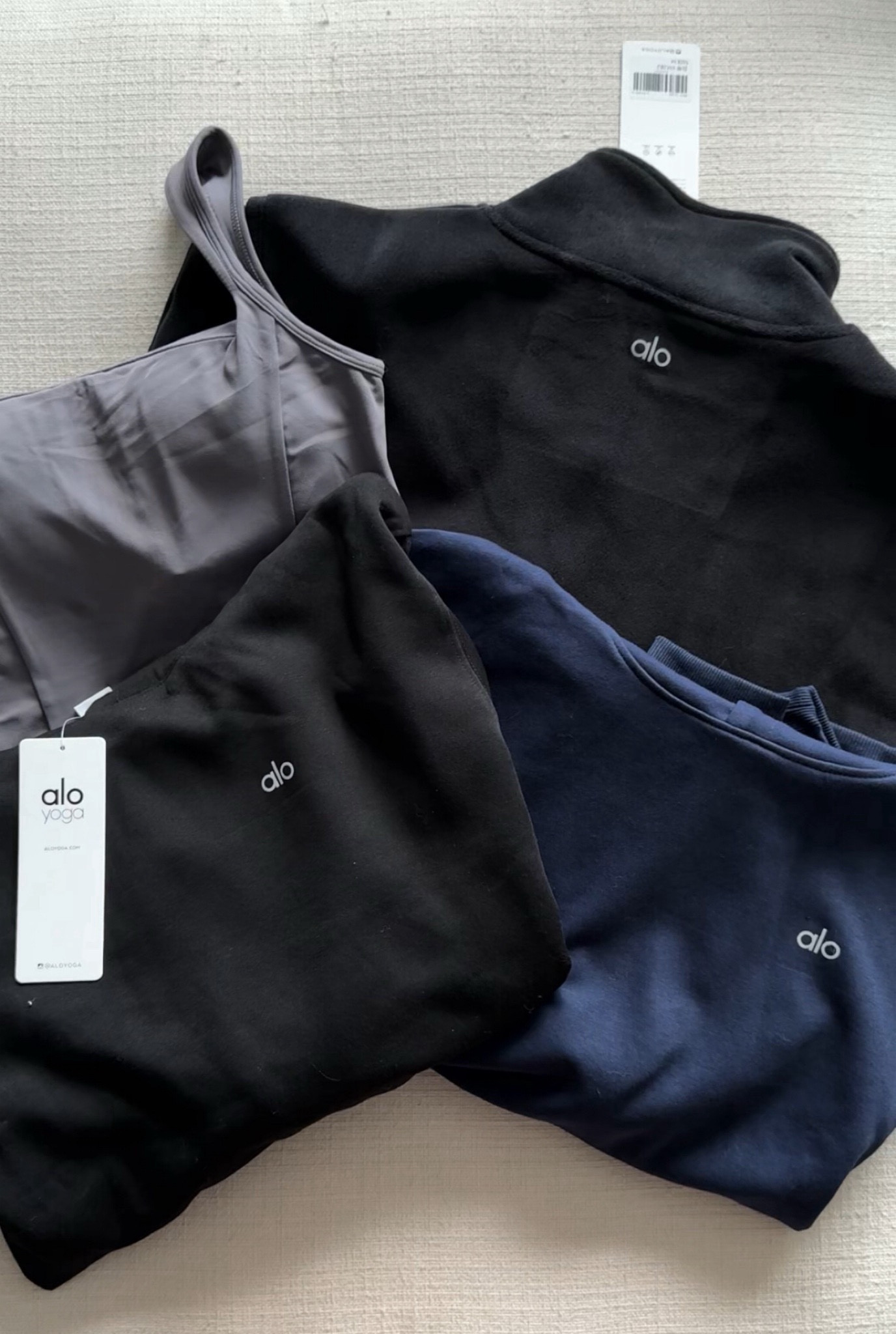 Alo yoga amazing quality from dhgate
True to size. Size up 1 to 2 sizes if you want oversized fit on the hoodie 
#dhgate

#LTKfindsunder50 #LTKfitness #LTKsalealert