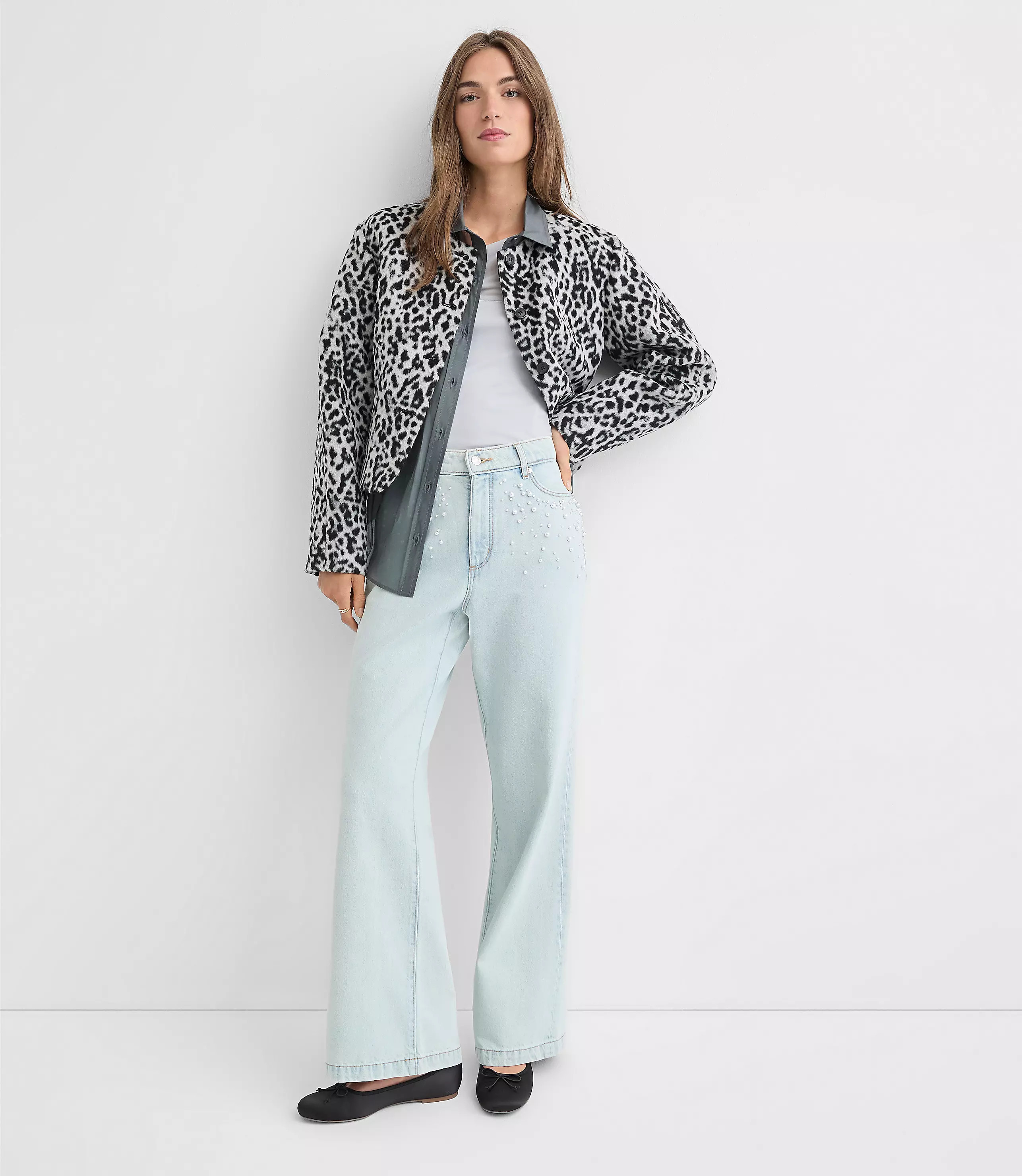 Petite Pearlized High Rise Wide Leg Jeans in Light Vintage Indigo Wash | LOFT