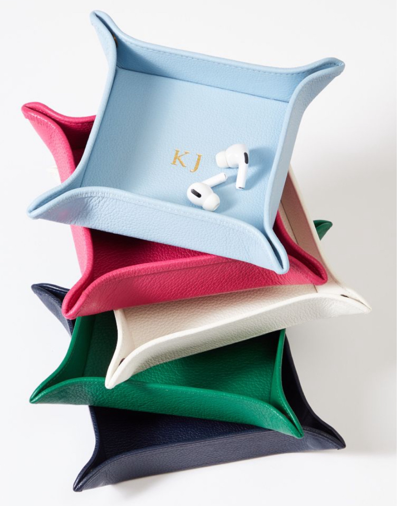 Yes, please to this little leather catchall tray! Small enough to be bedside, on your dresser, kitchen counter or your desk. I use mine as a sweet little ring holder. ♥️

#LTKfindsunder100 #LTKGiftGuide #LTKhome