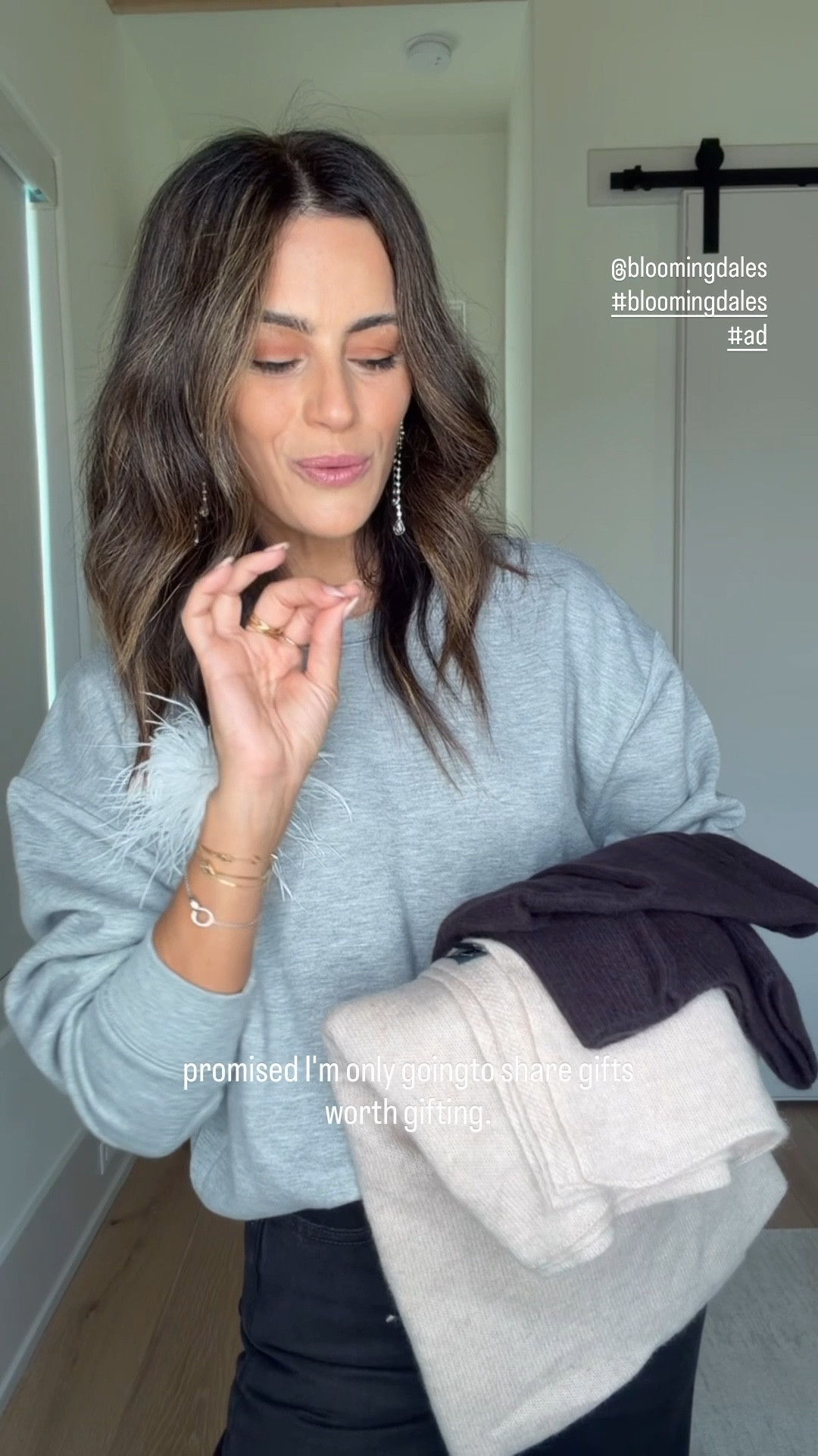 🌟Bloomingdale's 25% off select styles is live. Here are the gift-worthy pieces that made my list. 

🔥Take 25% off thousands of regular-price styles, including new arrivals. Ends 11/30.

@bloomingdales #bloomingdales #ad

#LTKHoliday #LTKGiftGuide #LTKCyberWeek