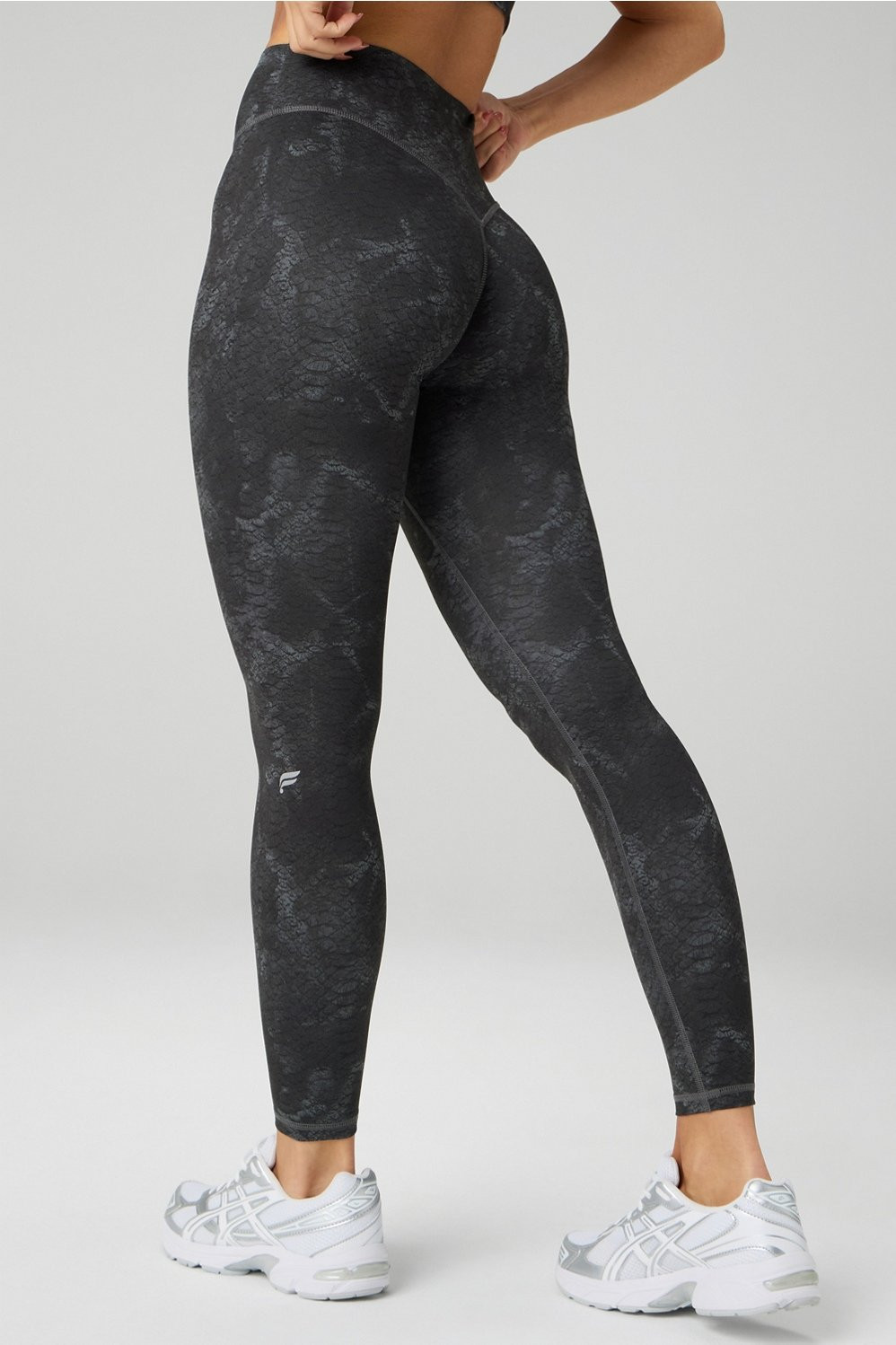 The No-Seam PureLuxe TLC Legging | Fabletics
