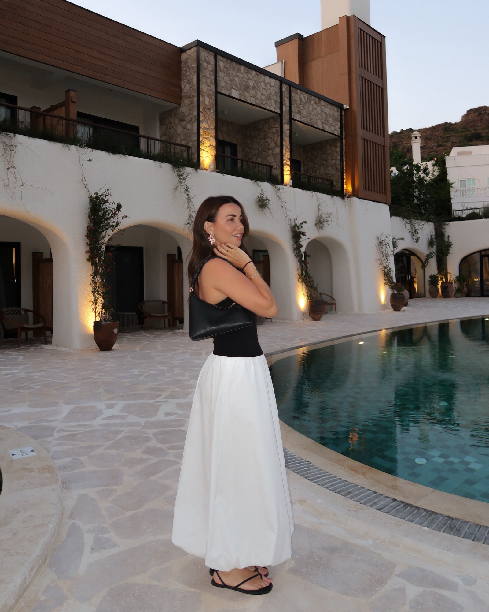 A dress under £30 that’s perfect for all summer long 🤍☀️ it’s from mango, I wear a XS 

#LTKeurope #LTKsummer