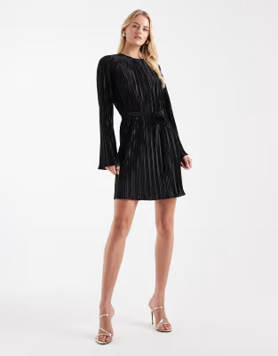 Vero Moda Tall tie waist plisse mini dress in black | ASOS | ASOS (Global)
