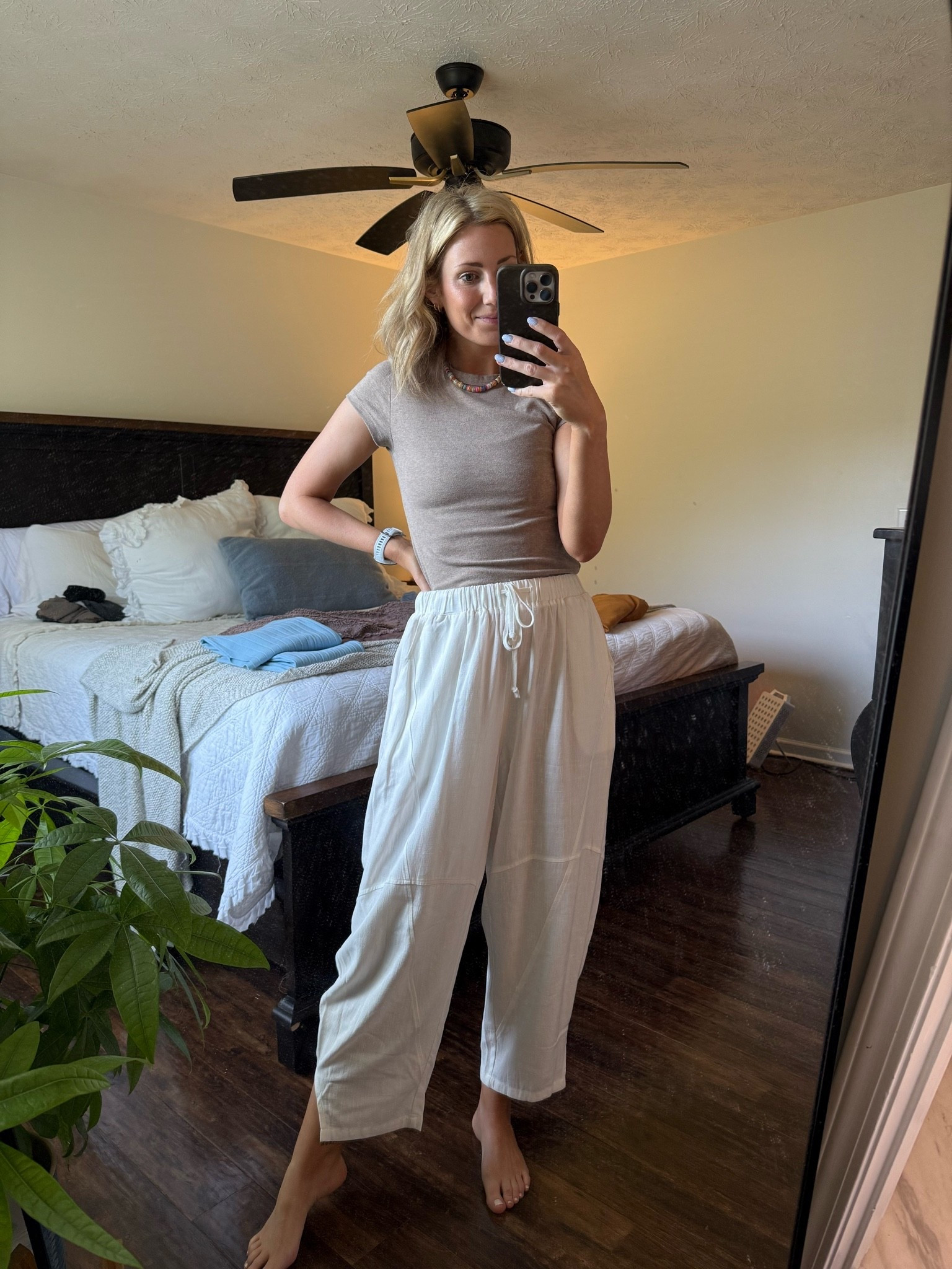 Amazon pants + ae top!!! It’s house cleaning day🥲🫡

#LTKHome #LTKmomlife #LTKootd