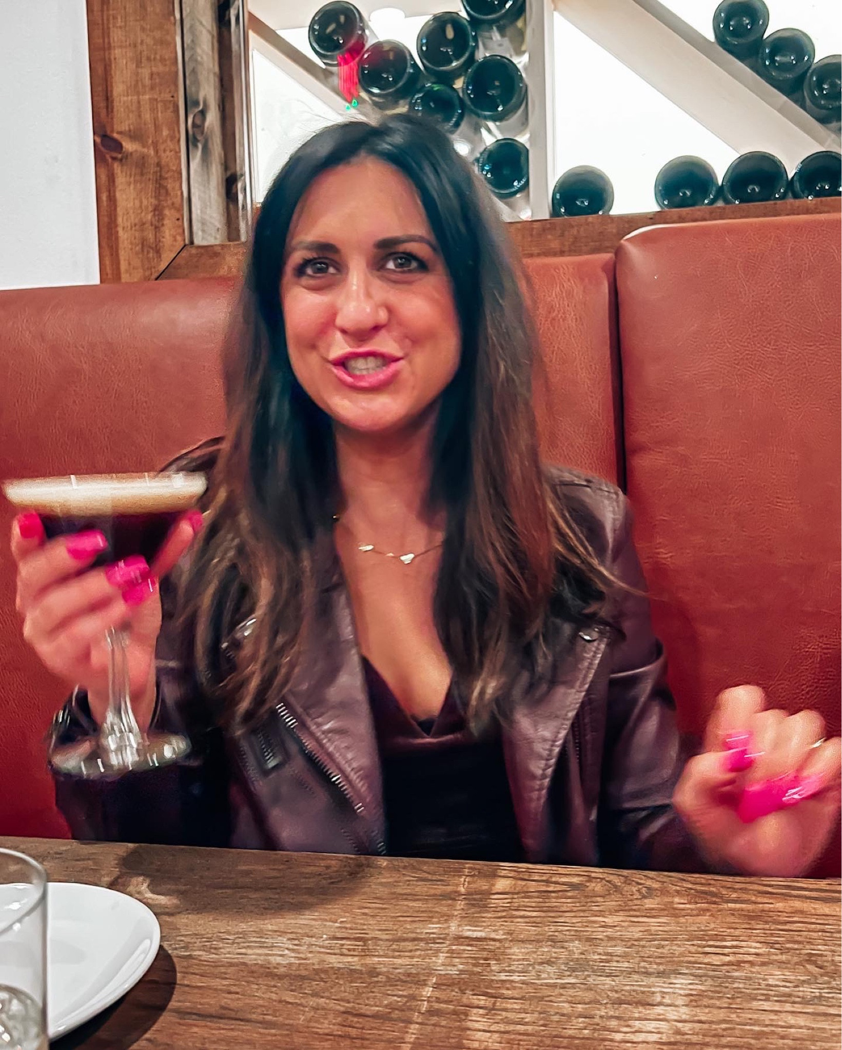 A spring transition look recipe: faux leather moto, velvet tube & gold heart necklace 💛
.
.
.
.
#fauxleather #vegan #springtrends #momstyle #datenight #goldnecklace 

#LTKunder100 #LTKstyletip #LTKFind