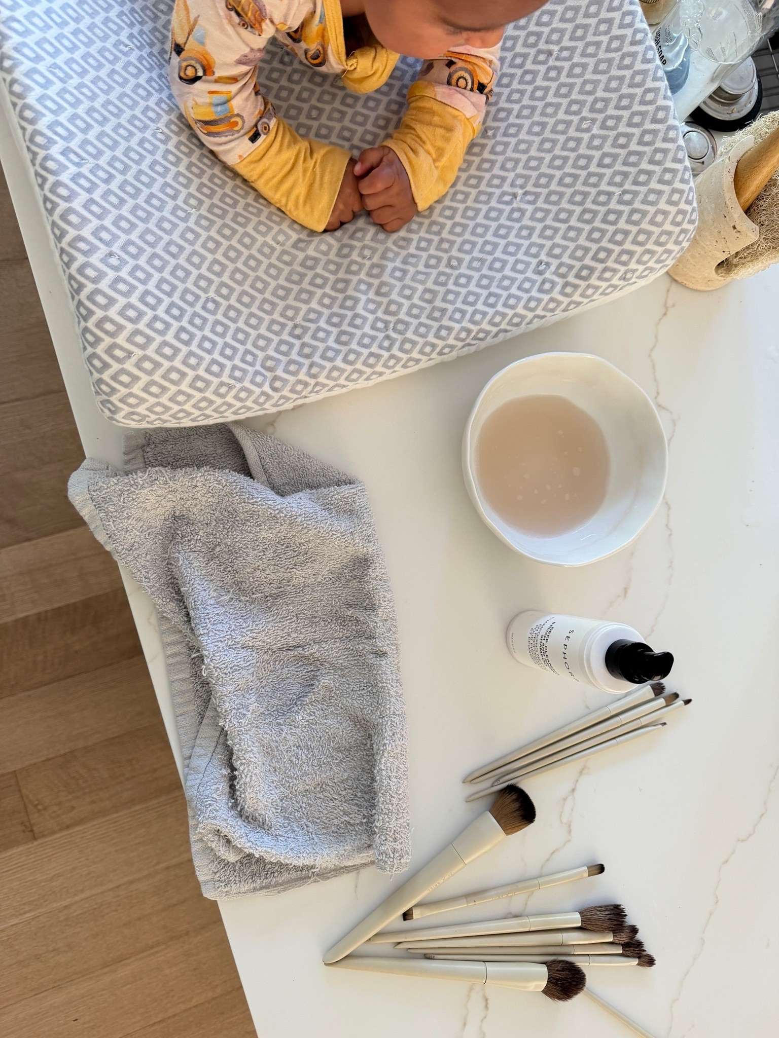 Finally cleaning my makeup brushes with my little assistant.

#LTKdayinmylife #LTKmomlife #LTKBeauty