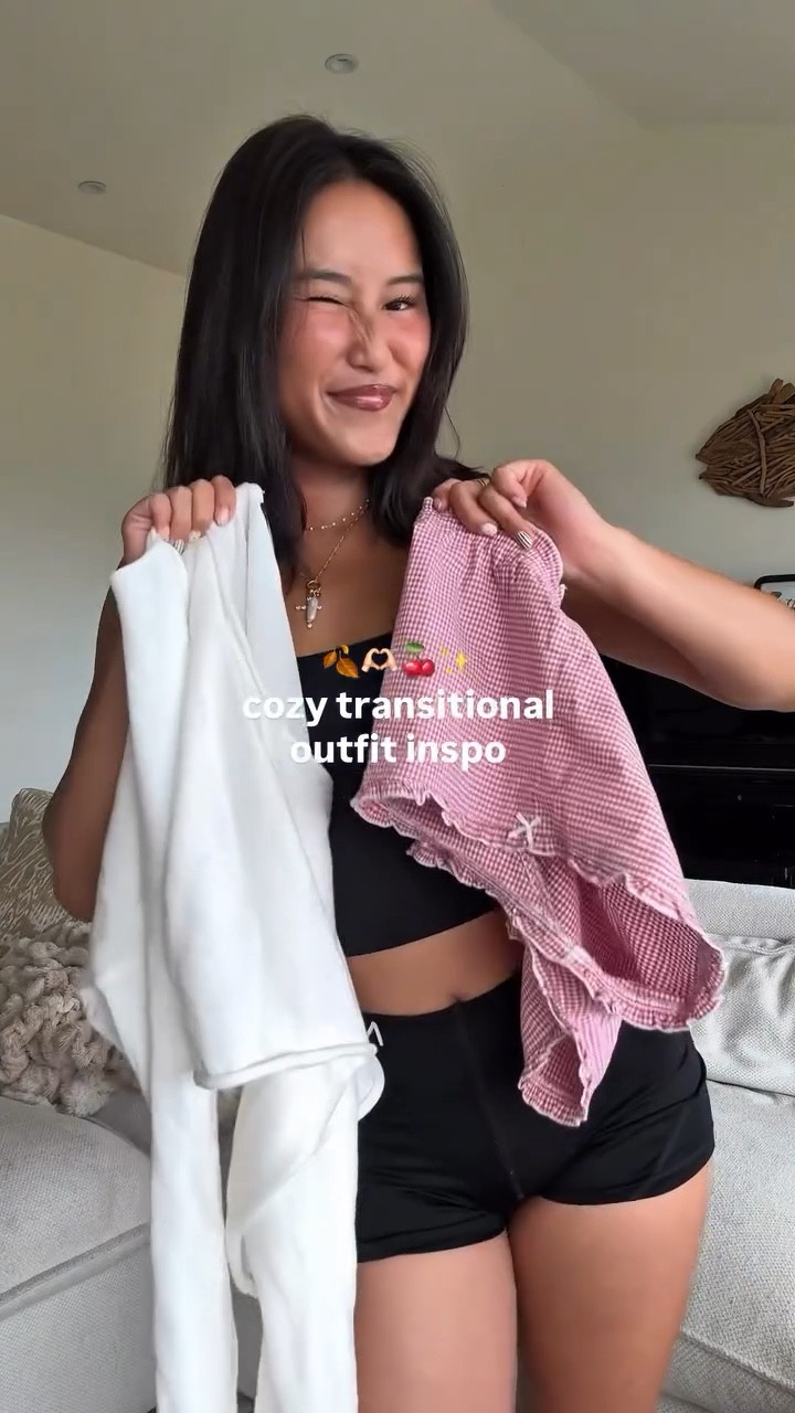 you can never go wrong with gingham shorts and cowboy boots🤎 

outfit deets
top + shorts @brandymelvilleusa 
boots @boot_barn_official 
bag @gap 
perfume @chanel.beauty 

#falloutfitinspo #fallfashion #transitionalstyle #cozyaesthetic #prefalloutfits

#LTKStyleTip #LTKSeasonal #LTKFindsUnder100