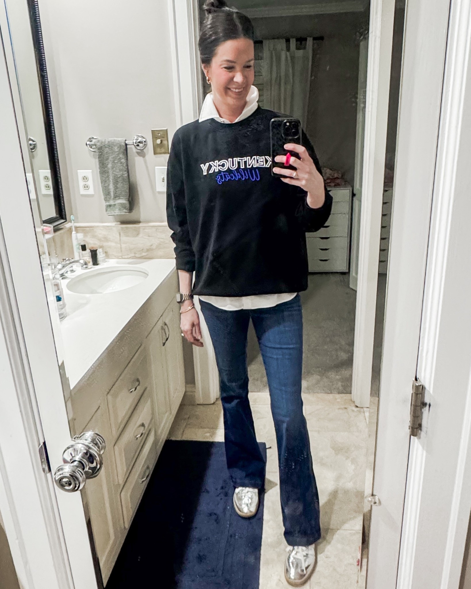 cats clinic vibes 💙🏀🐱

#LTKootd #LTKWorkwear