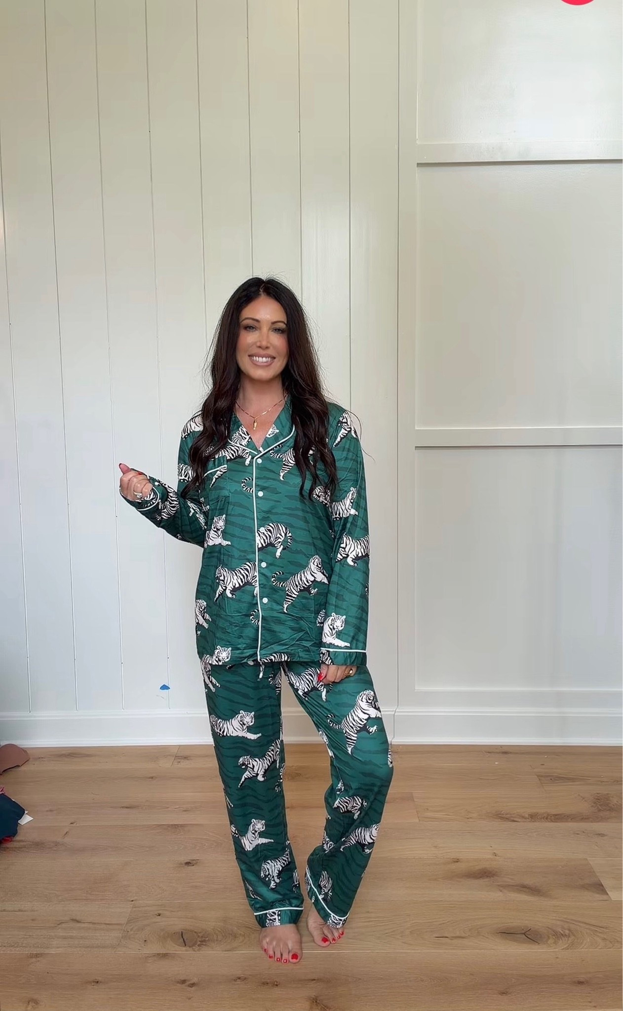 The cutest pajamas for cozy nights! So buttery soft you'll be looking for excuses to stay in. 💚
#LTKSleepwear #AmazonFashion #PajamaSeason #CozyNights #AmazonFinds #Loungewear #ComfyStyle

#LTKmomlife #LTKootd #LTKOver40