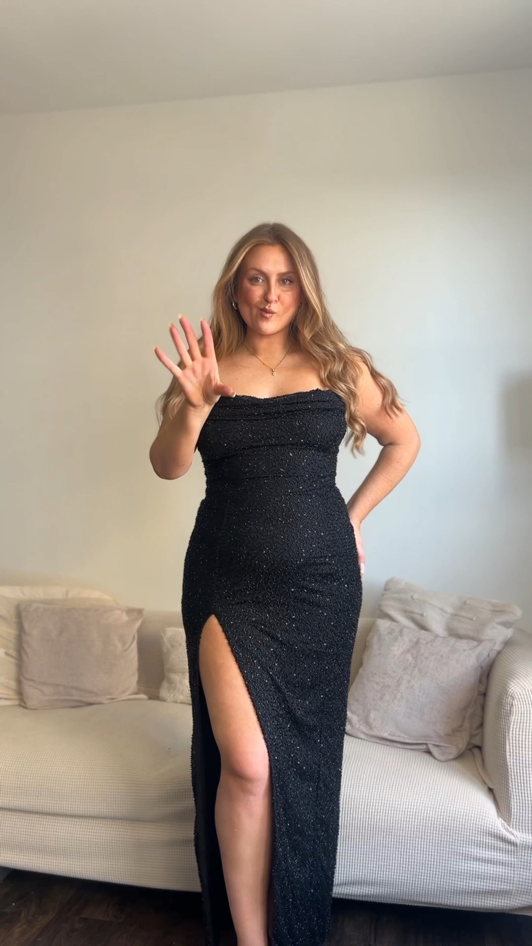 This dress is so super stretchy and perfect to work around your belly or bloat 🖤✨ Date night ready ✅ Wearing a size L

#LTKdresses #LTKdatenight #LTKmidsize
