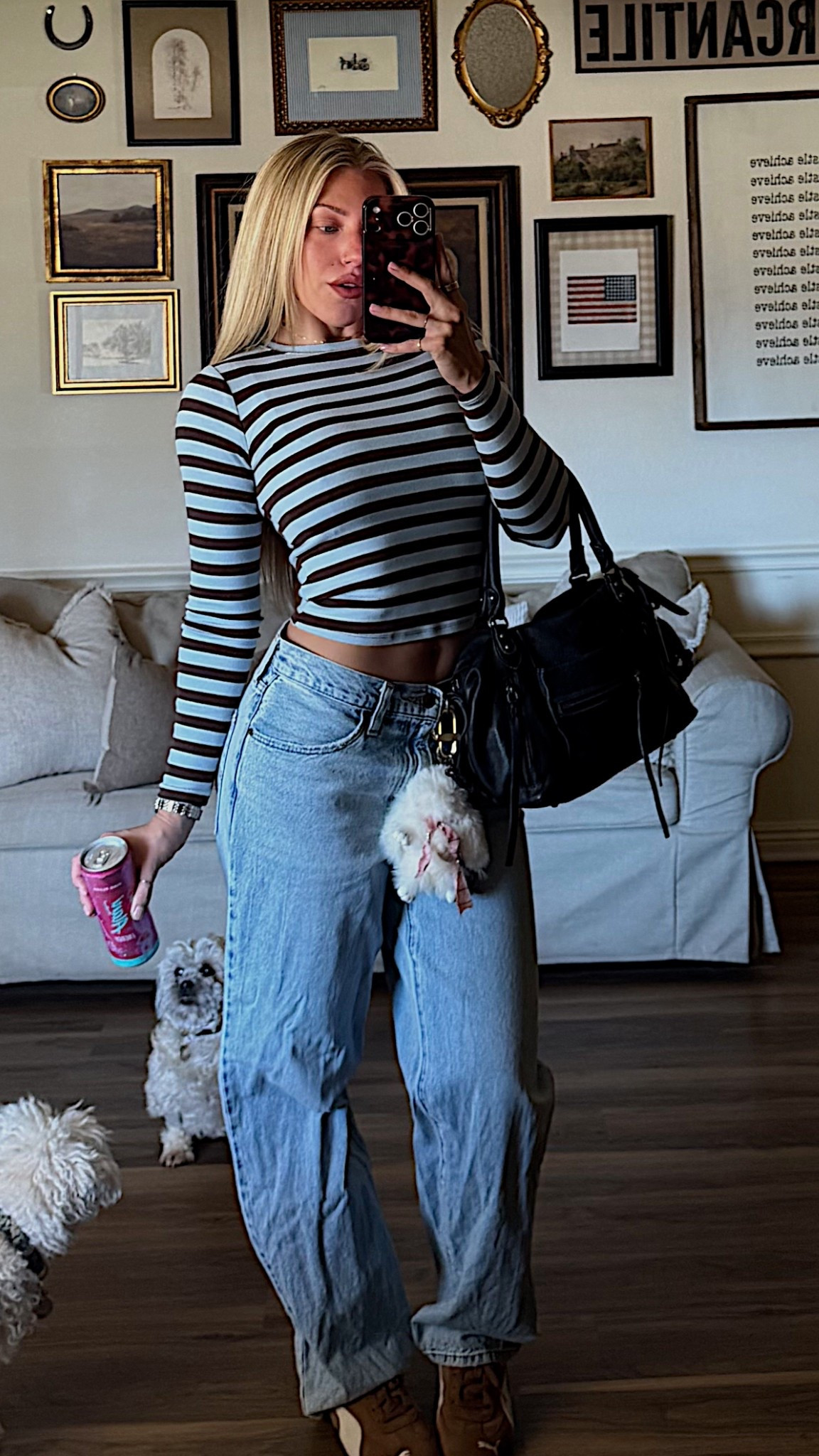 size 27 jeans <3 

#LTKStyleTip #LTKHoliday #LTKSeasonal