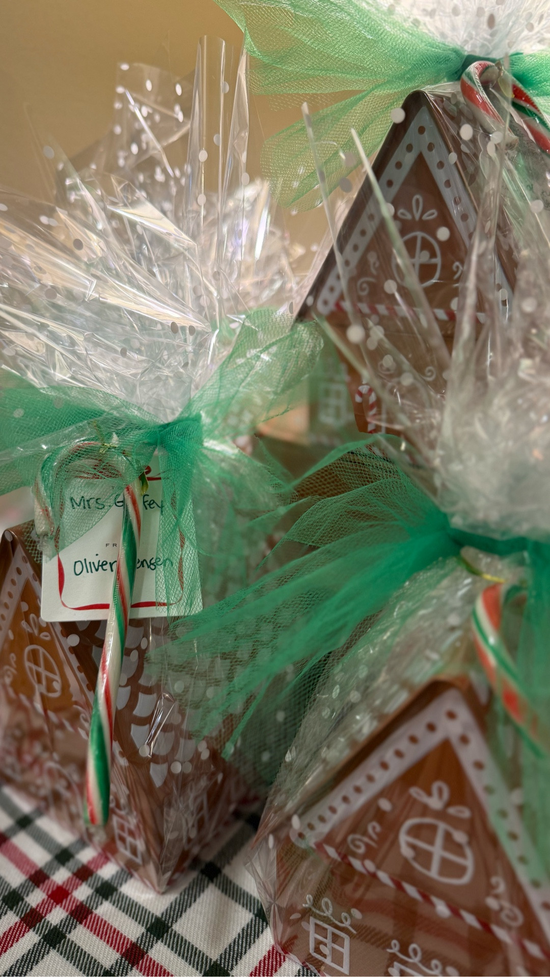 Teacher gift 
#cookietin
#cookieexchange
#christmas
#teachergift


#LTKHoliday #LTKmomlife #LTKKids