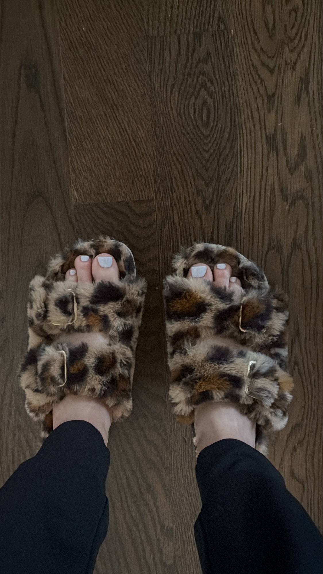 The perfect sandal on chilly days 
Sandal 
Spring shoe

#LTKootd