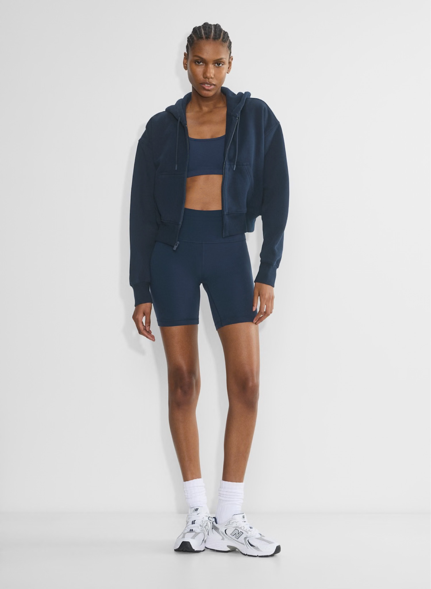 Spring summer capsule items, make it Aritzia only!!