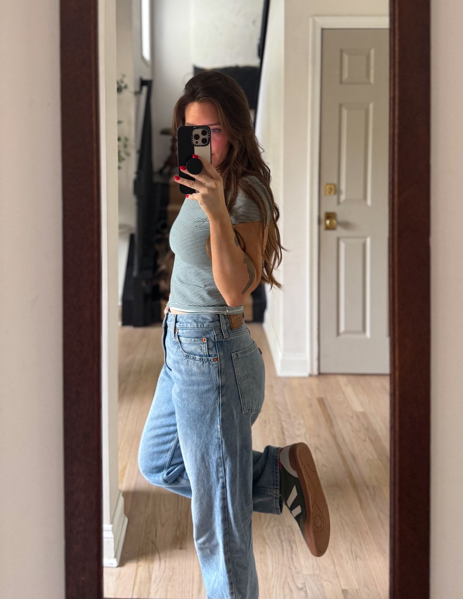 Levi’s dad jeans & my new sneakiesss

#LTKStyleTip #LTKBeauty #LTKWorkwear