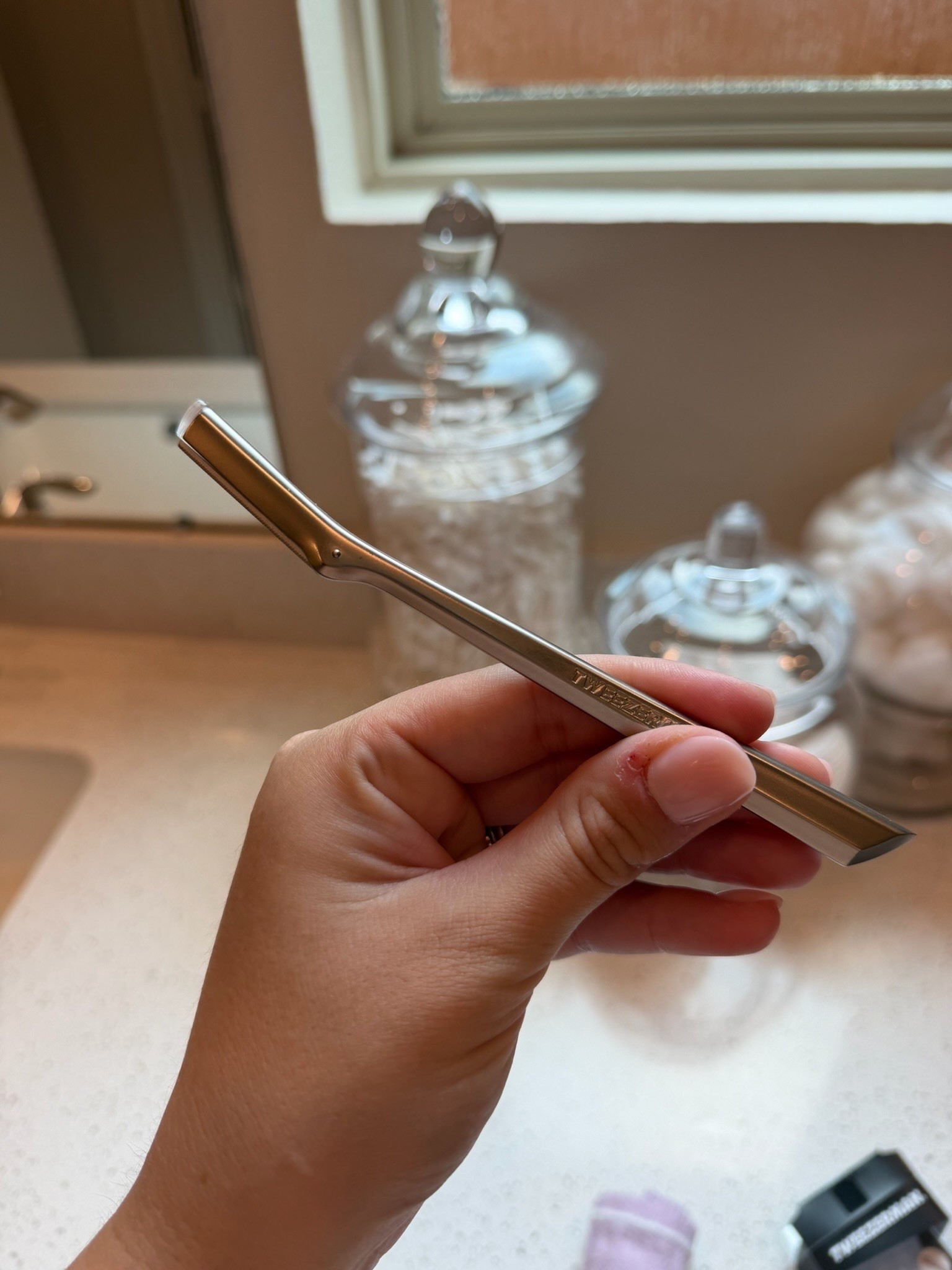 Staple in my skincare routine: Facial Razor! What a game changer 😍 Can get it on amazon linked below!

Face razor, shaving routine, beauty routine, Morgan Hancock

#LTKgrwm #LTKBeauty