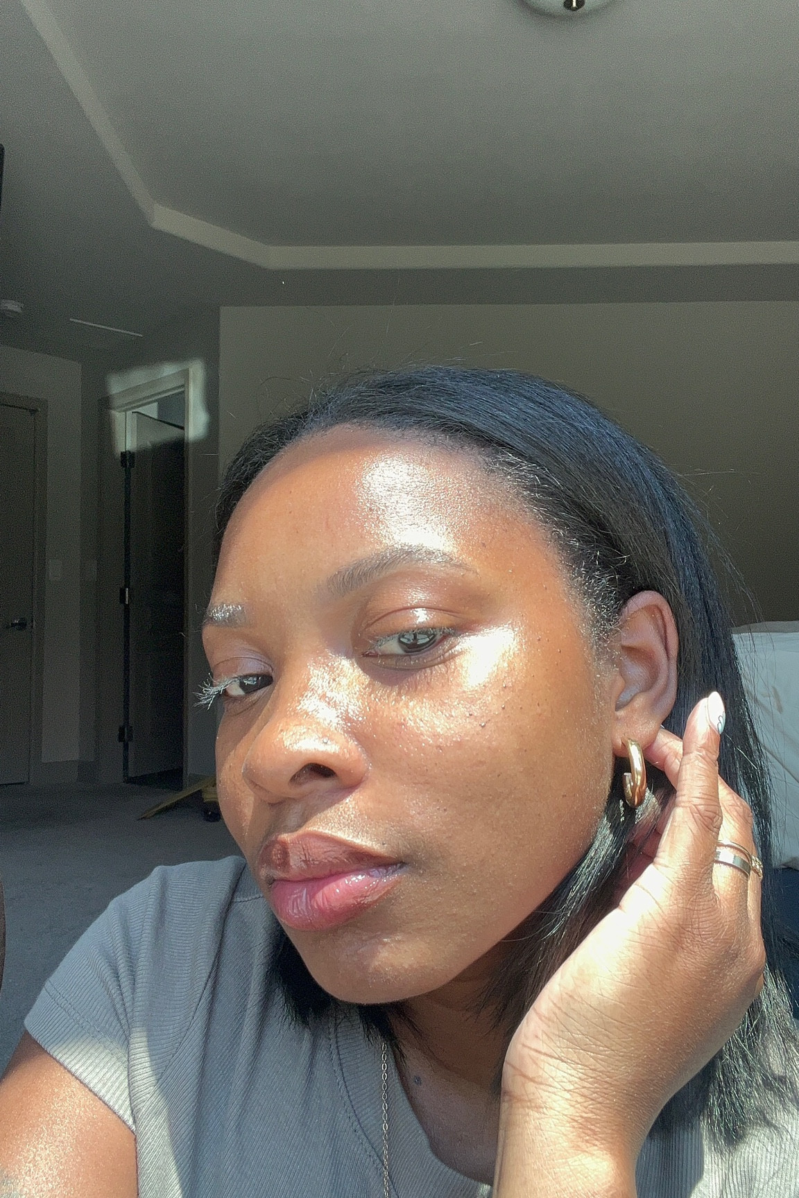 My go-to makeup look is the perfect 'no makeup-makeup' vibe! ✨ Subtle yet beautiful and so flattering. I keep it simple with my favorite Anastasia brow products, a touch of concealer, some highlight, and my all-time favorite lip combo: Fenty Heat gloss in Hot Chocolit paired with Huda Beauty lip liner in Rich Chocolate. It’s my must-have for a natural yet polished look! Perfect for fall beauty routines. 🍂💄 

#NoMakeupMakeup #MakeupInspo #BeautyTips #MustHaveProducts #FallBeauty #AnastasiaBrows #FentyGloss #HudaBeauty #NaturalGlam #SubtleMakeup

#LTKFindsUnder50 #LTKU #LTKBeauty