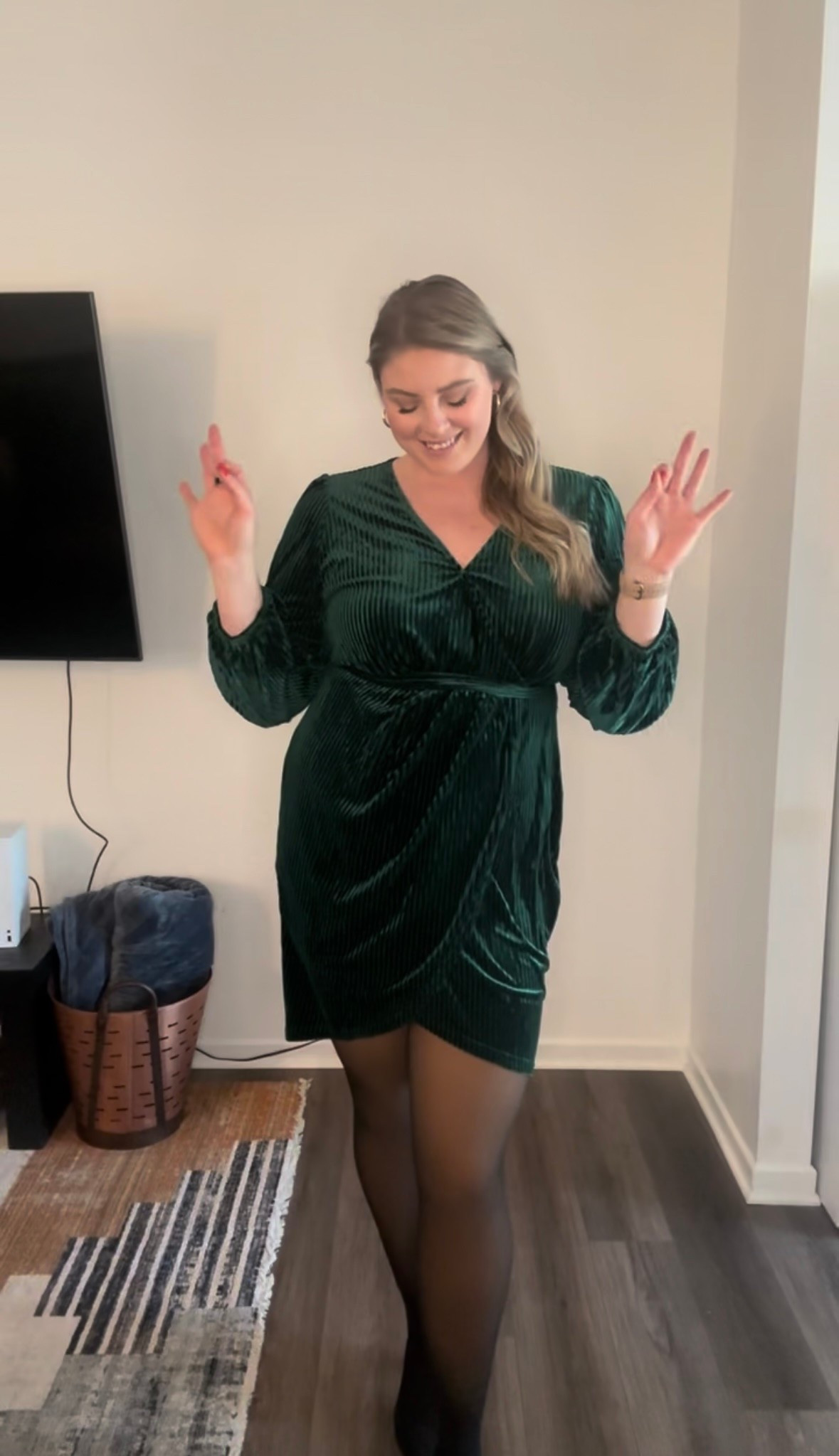A perfect, velvet, holiday dress! 

plus size dresses, mid size dresses, affordable dresses, velvet dress, winter fashion, holiday dresses 

#LTKMidsize #LTKPlusSize #LTKFindsUnder50